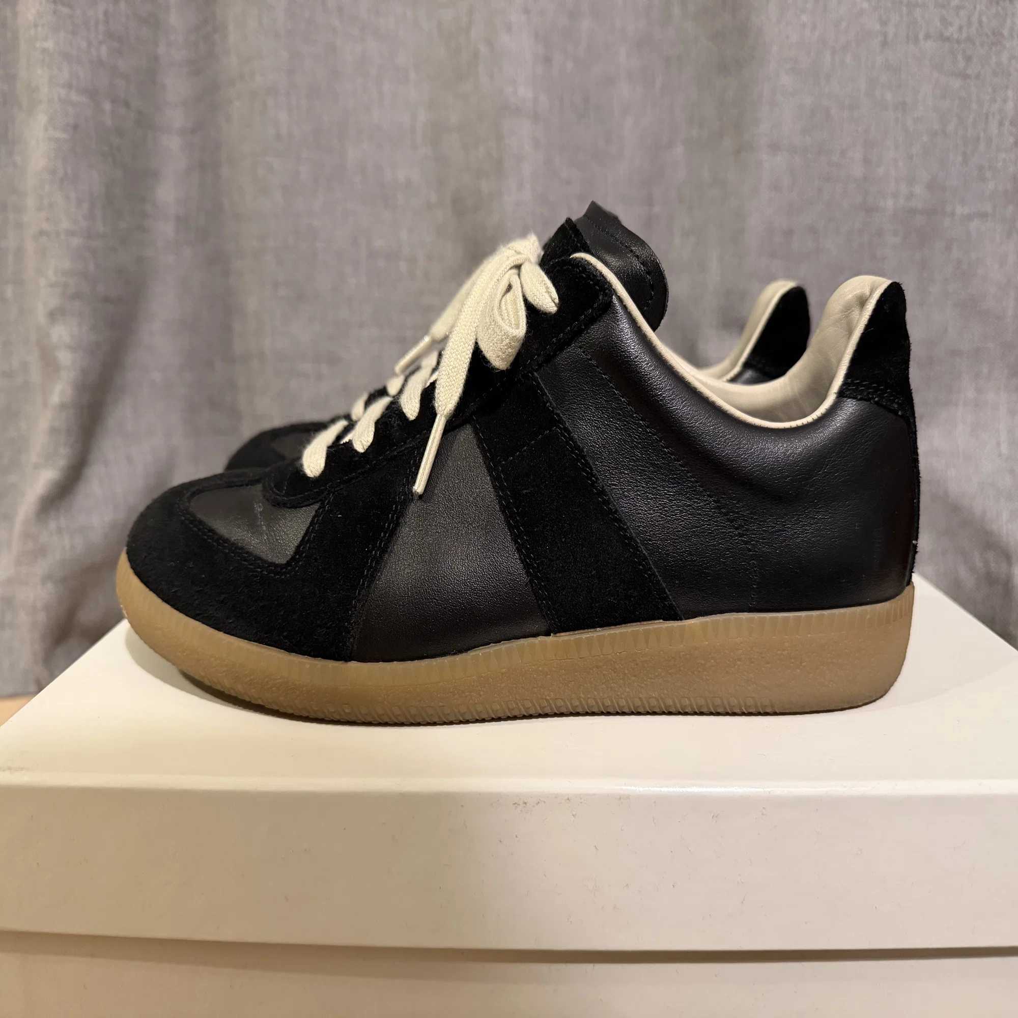 Maison Margiela 22 レプリカスニーカー(ブラック)｜YUKI