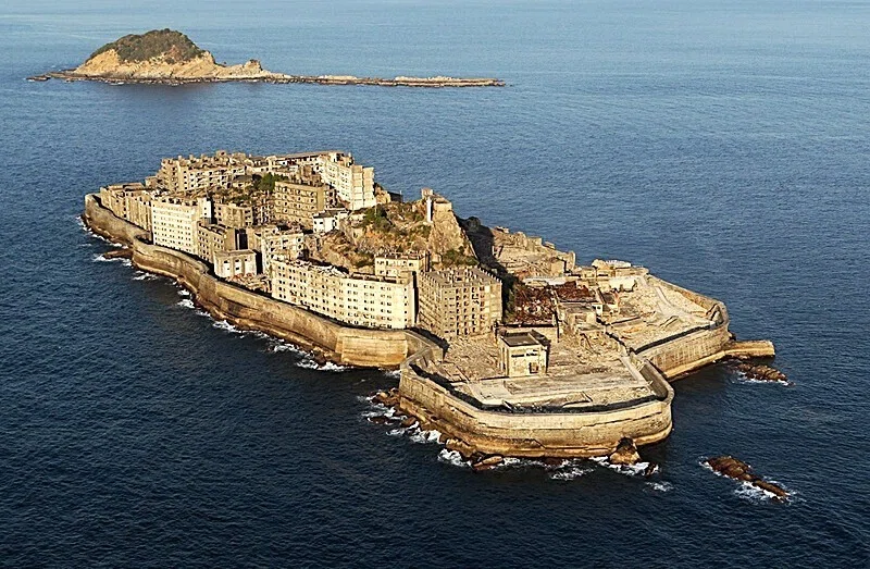 🛳【世界文化遺産】長崎県『軍艦島 (端島) 』～海底炭鉱で栄えた島へ