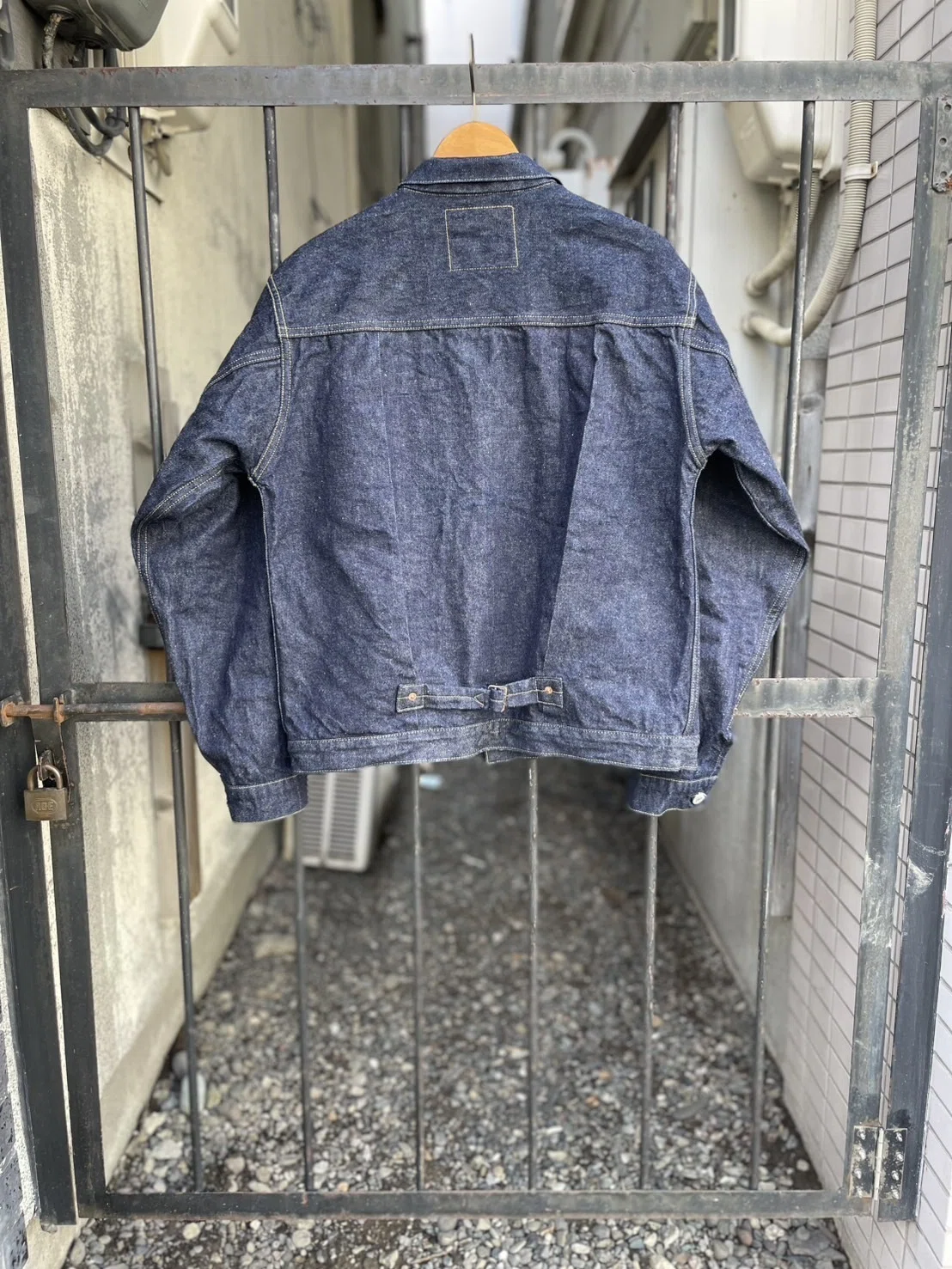 Lot 2000XX｜warehousestaff