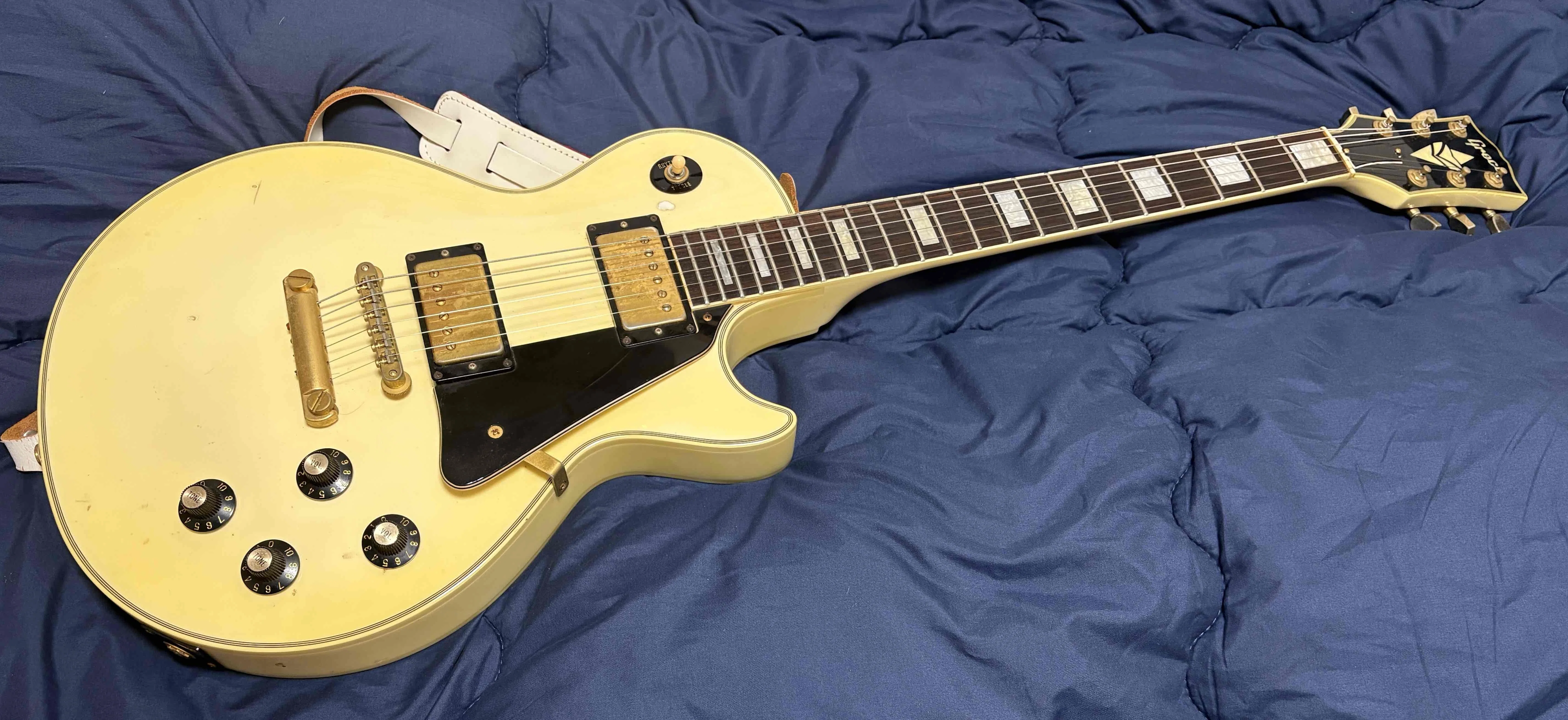 マイギター：Greco EGC-600 White(恐らく…)｜cyverhiro