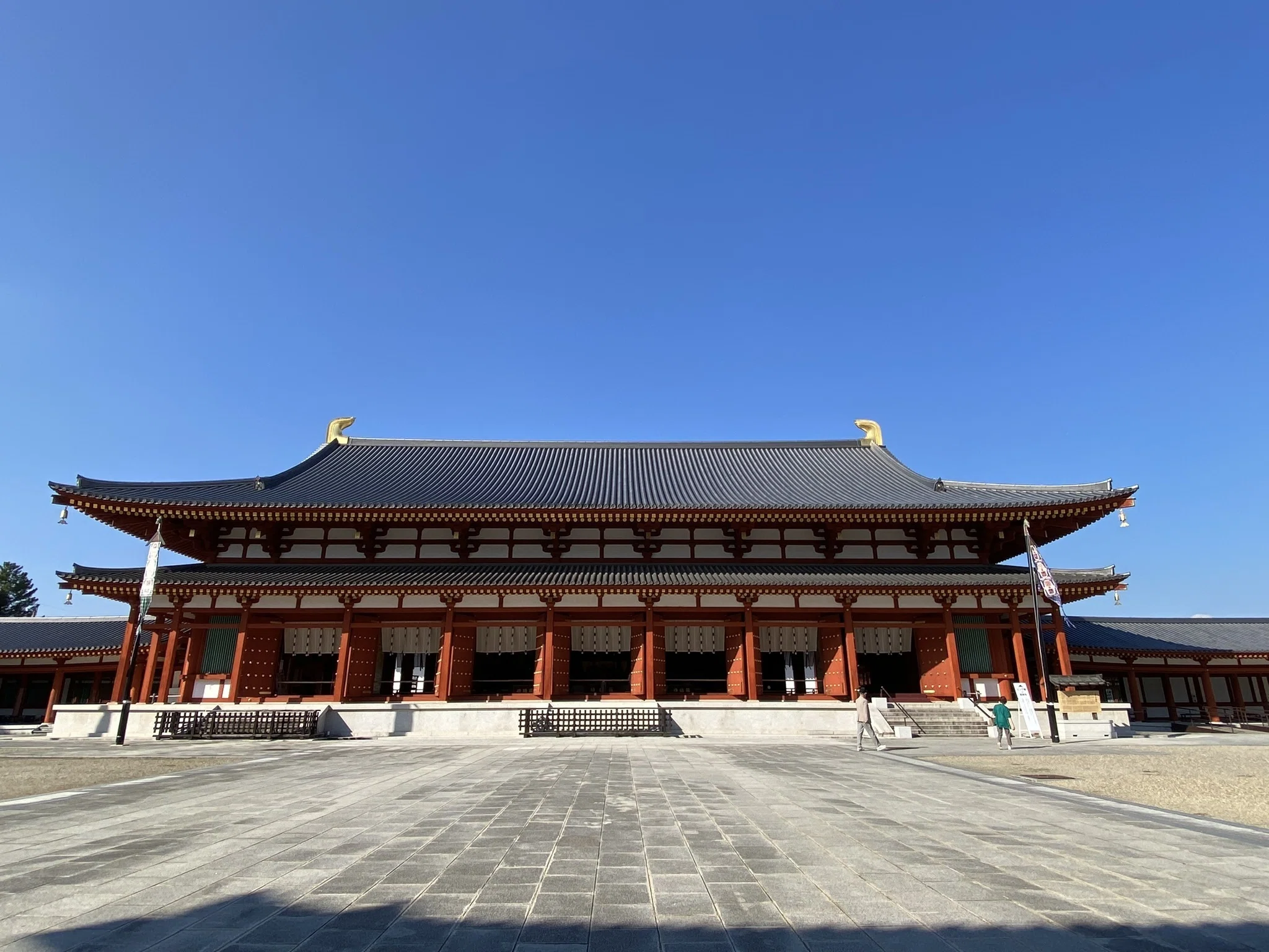 薬師寺②｜薬師三尊の光と休ヶ岡八幡宮──金堂から鎮守社へ、神仏習合
