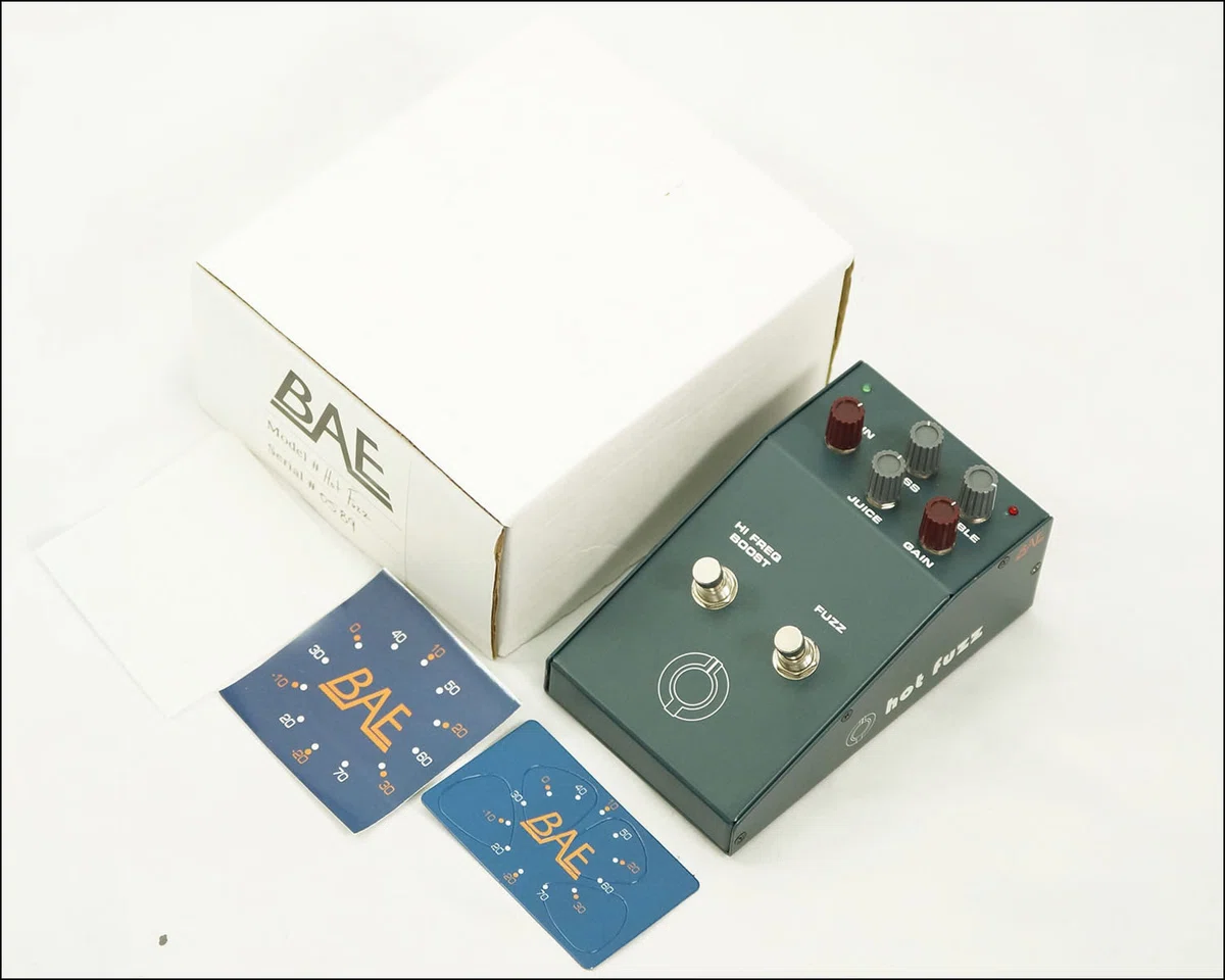 特選中古品！ペダルマニア必見のファズペダル「BAE Audio HOT FUZZ」が