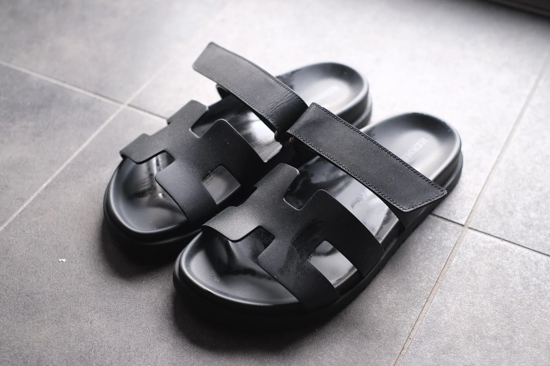 ※状態良好　HERMESサンダル　REMO　41　26cm前後 エルメス HERMES シプレ H222857Z エトゥープ ヴォーエプソン #41