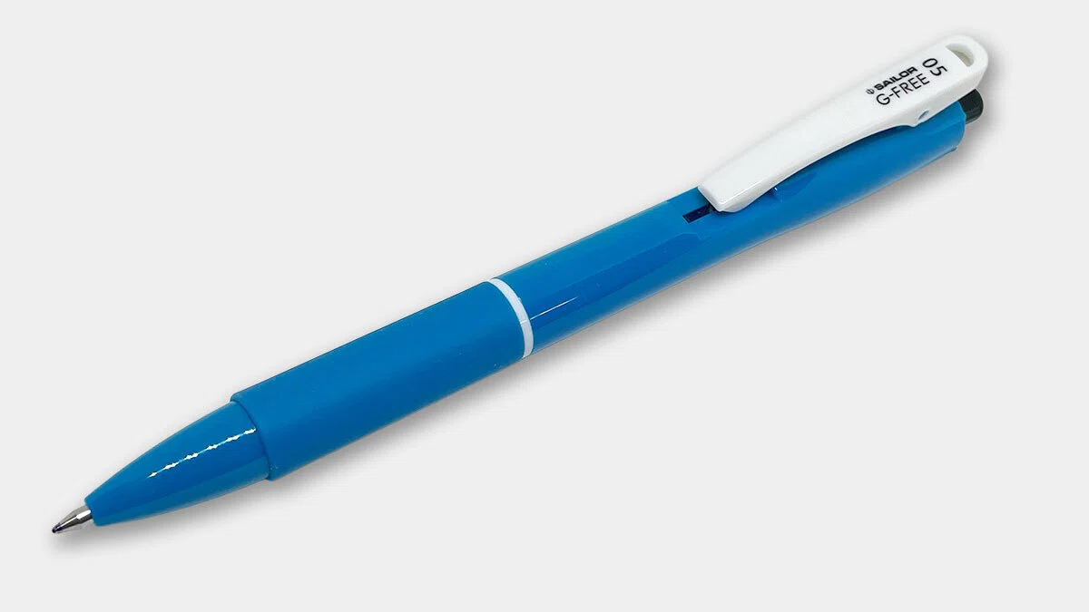フワッと滑らかで一番楽に書ける油性ボールペン「G-FREE」4本買い足