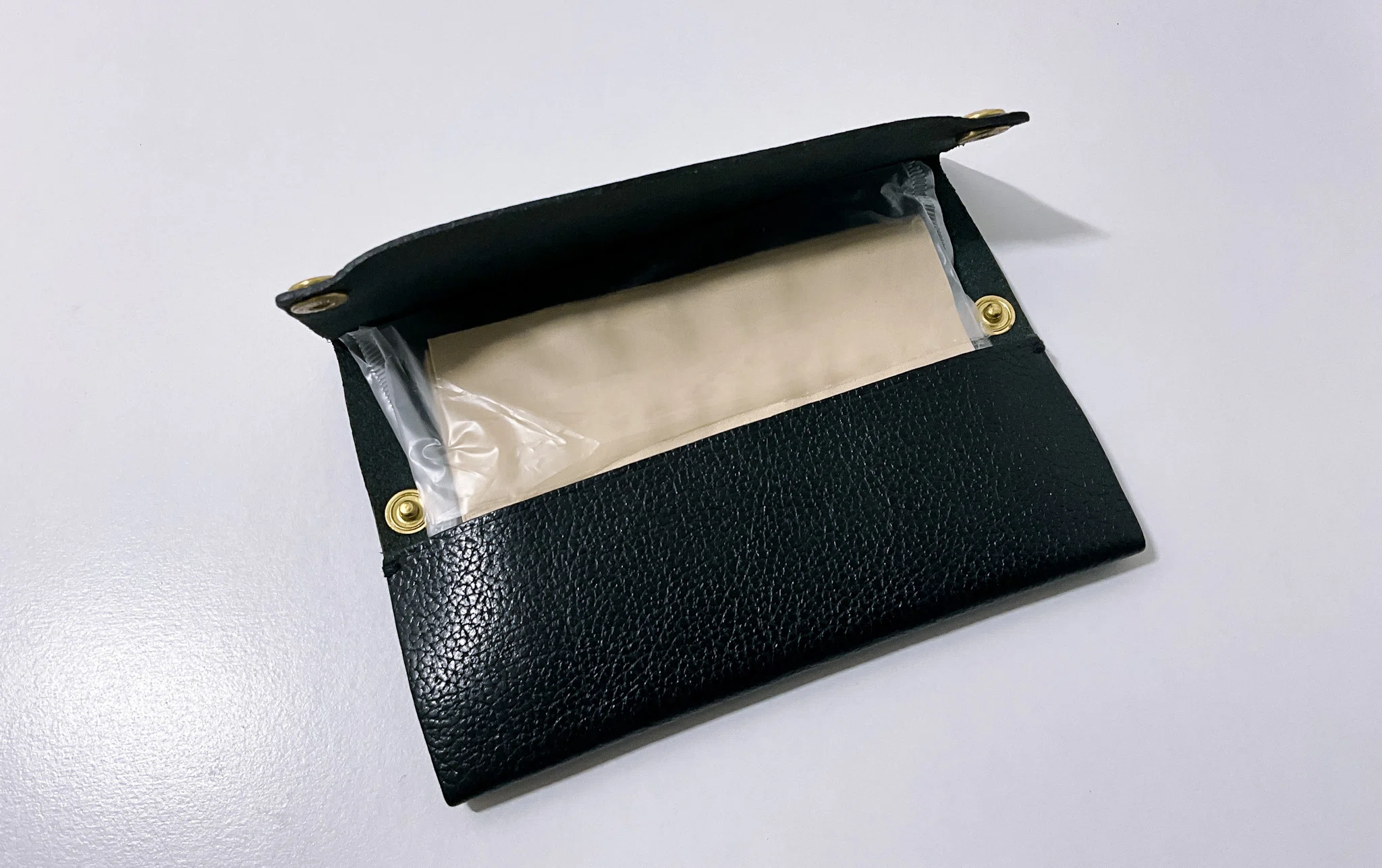 新生活にオススメ！でもないかもしれない、ニッチな革製品3つ｜MtOjiisan