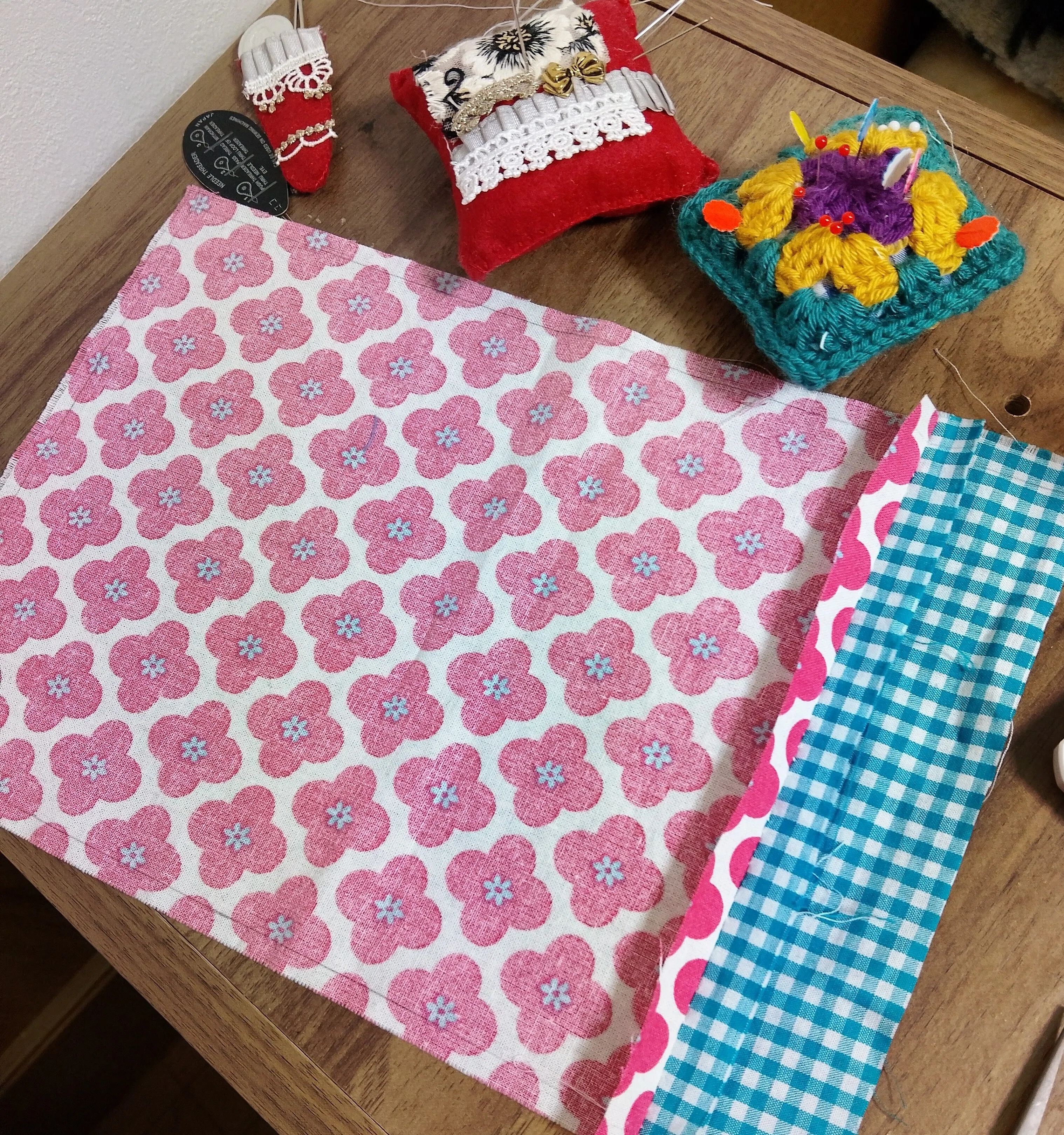 チクチク手縫いでカフェマットを作りました🧵🪡｜Iroha