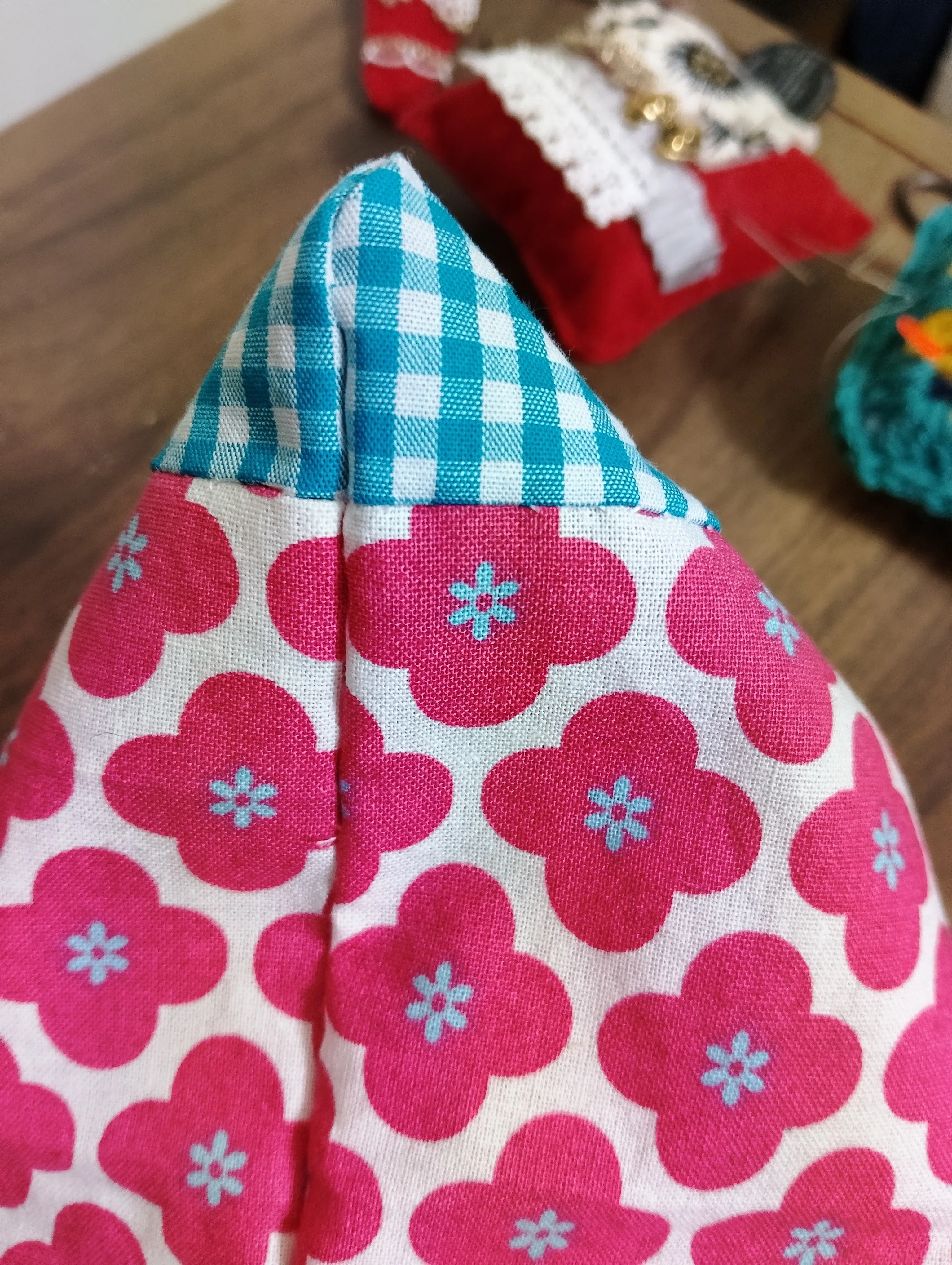 チクチク手縫いでカフェマットを作りました🧵🪡｜Iroha