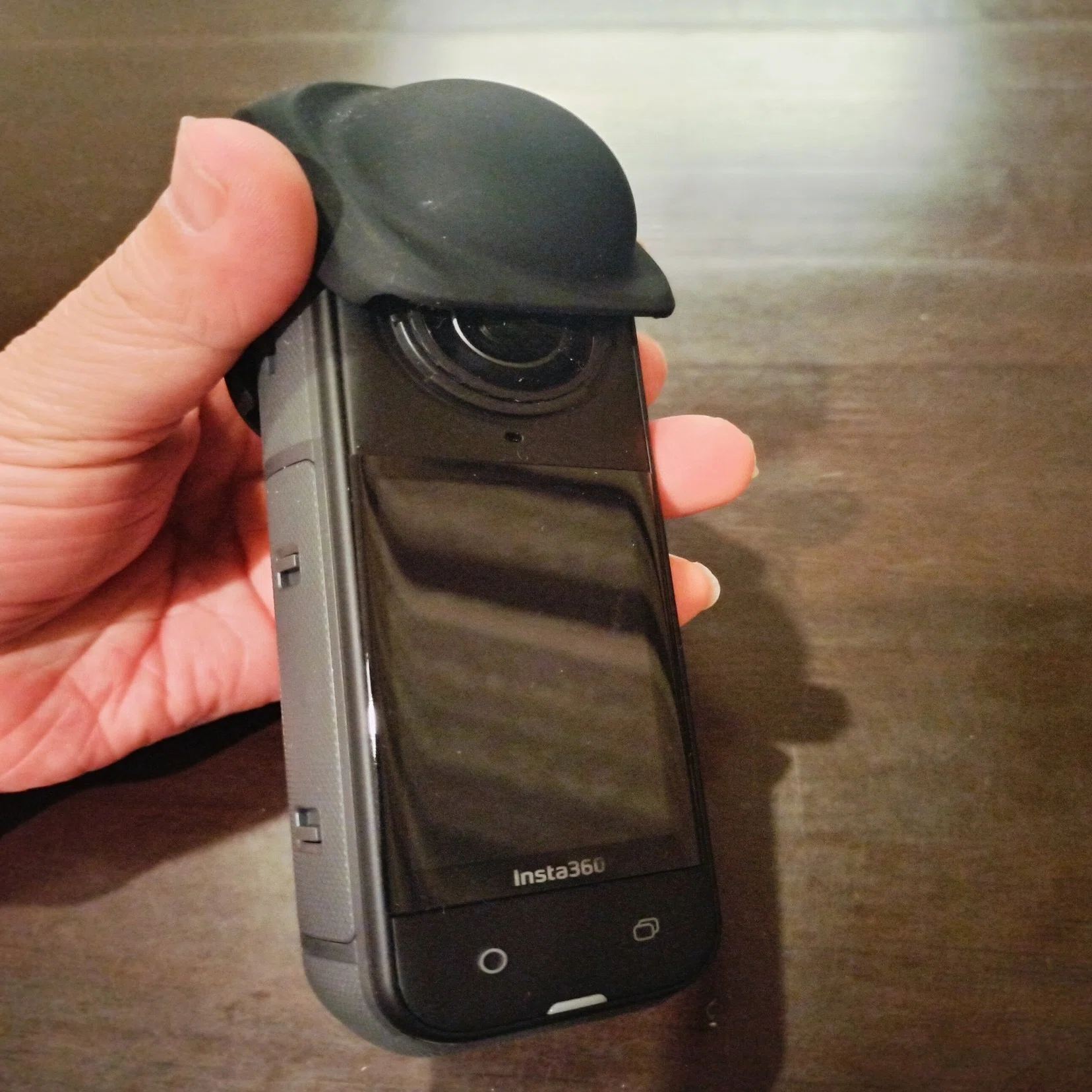 Insta360】 「X5 折り畳み式レンズキャップ」 | レンズ保護のストレス 