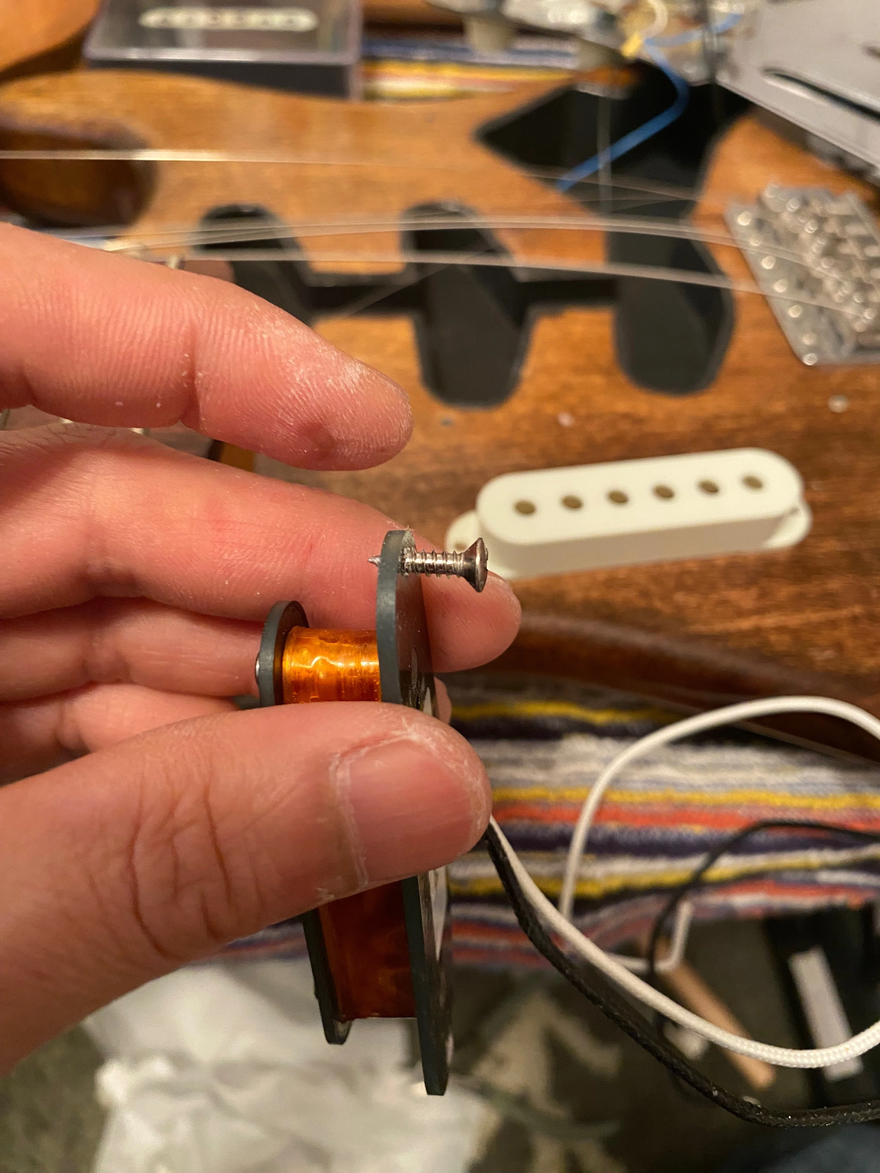 AoRin Tune ビンテージ配線材で音色調整　Play Tech ほぼ素人がゆるく手がける完璧を目指さないguitar DIY 22 コスパの鬼