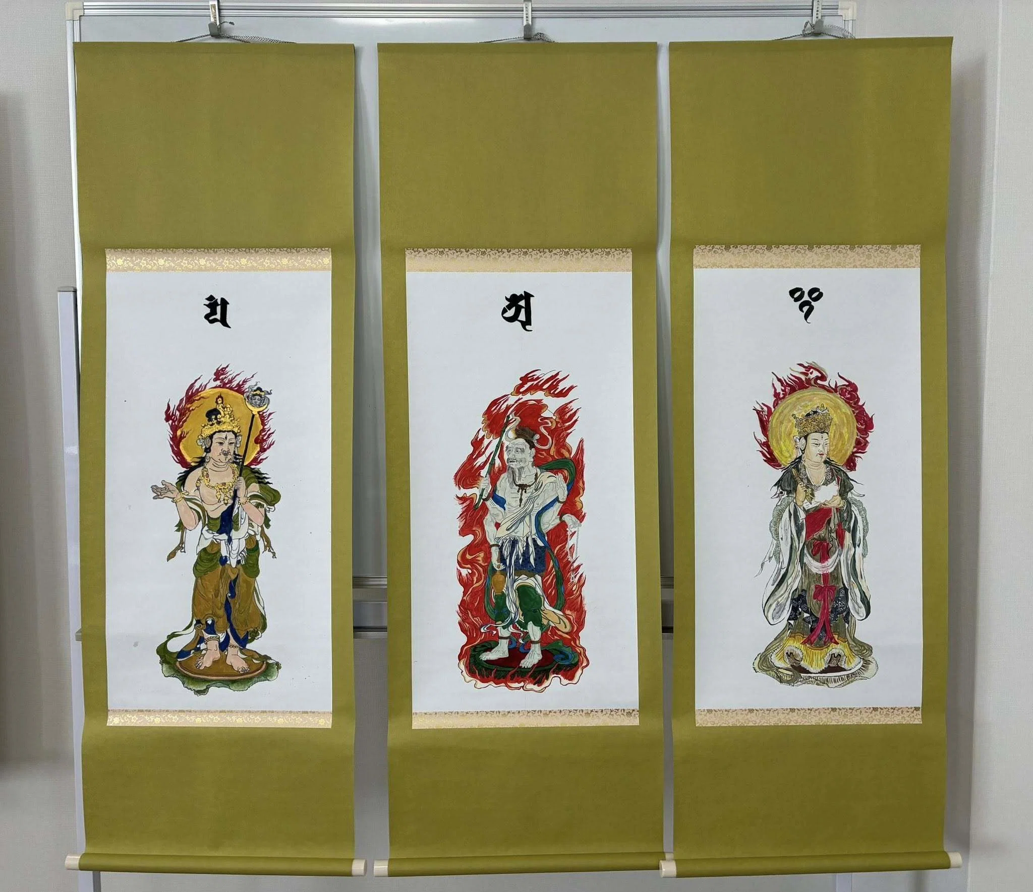 全員が同じテーマ「十二天像」にチャレンジ 【仏画曼荼羅アート泉佐野