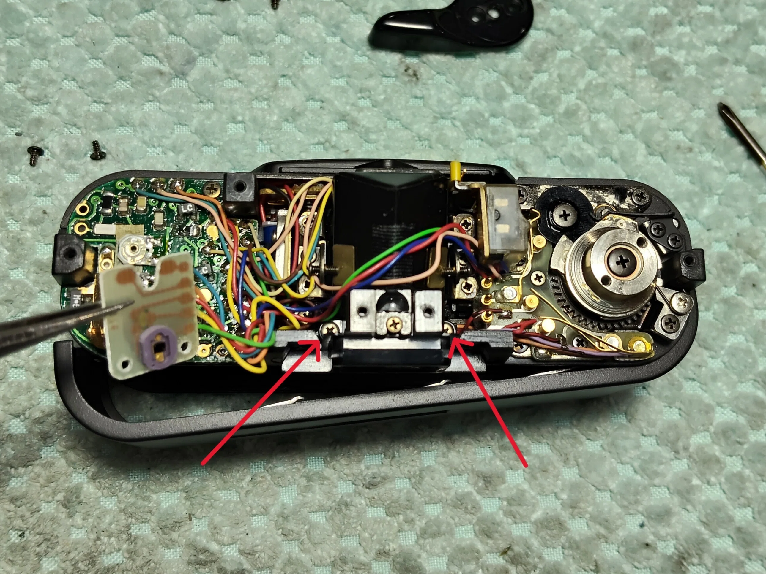 Pentax auto 110の分解｜フィルムカメラ修理のアクアカメラ