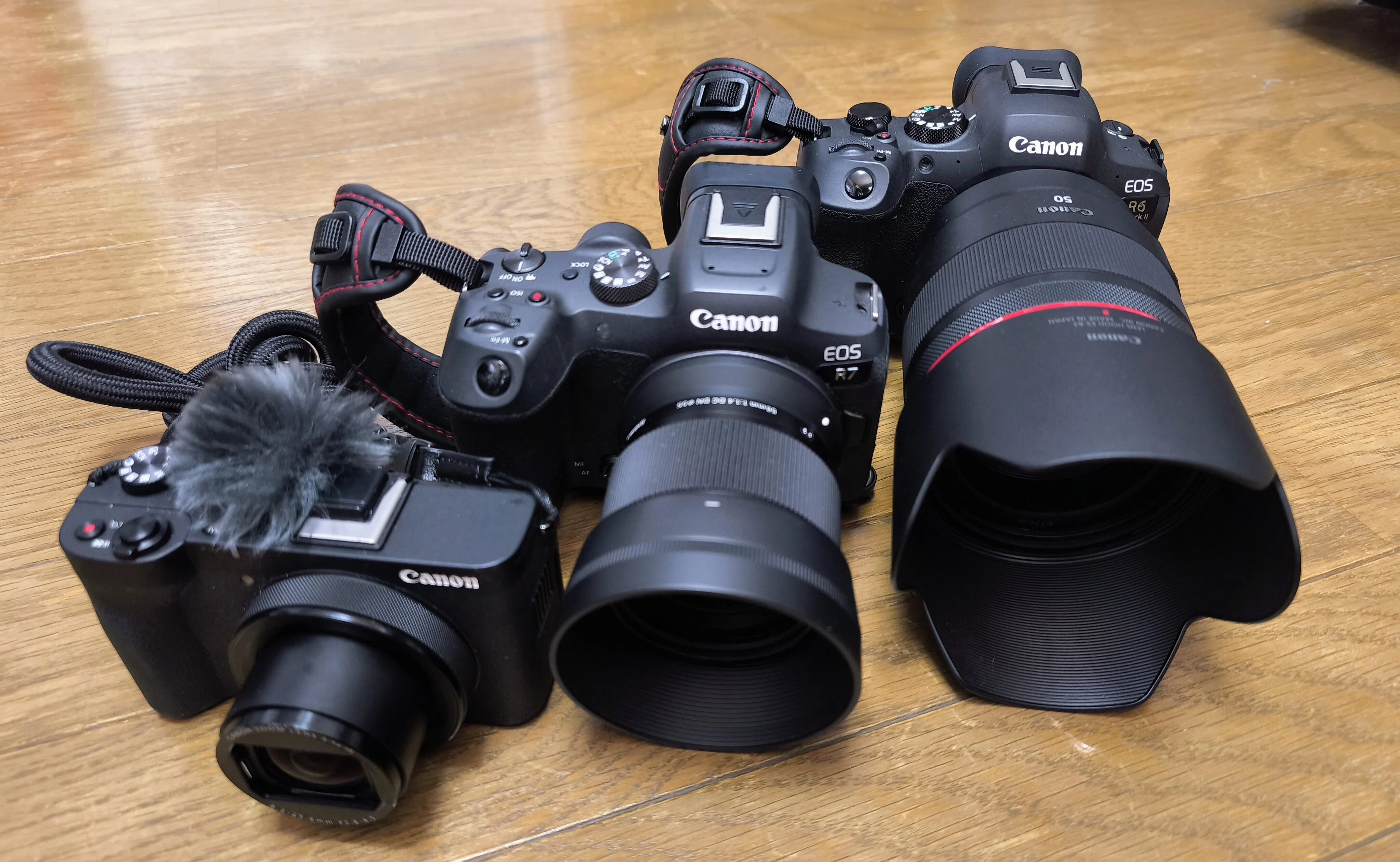 EOS R7 × SIGMA 56mm F1.4で低山ハイキング。軽い装備でポートレート