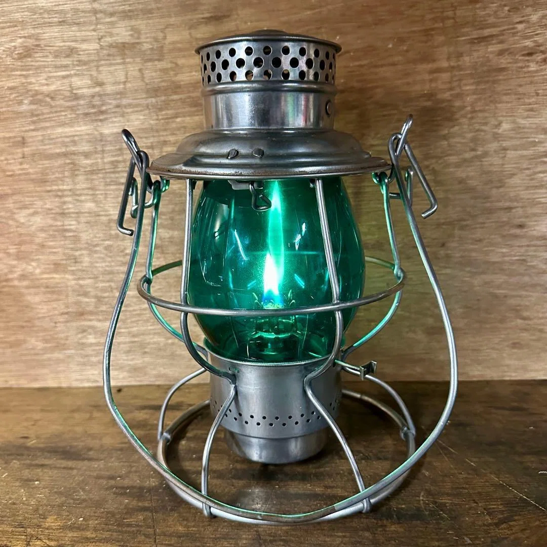 緑の光 — ADLAKE RELIABLE とイリノイ・セントラル鉄道｜Underdog_Antiques