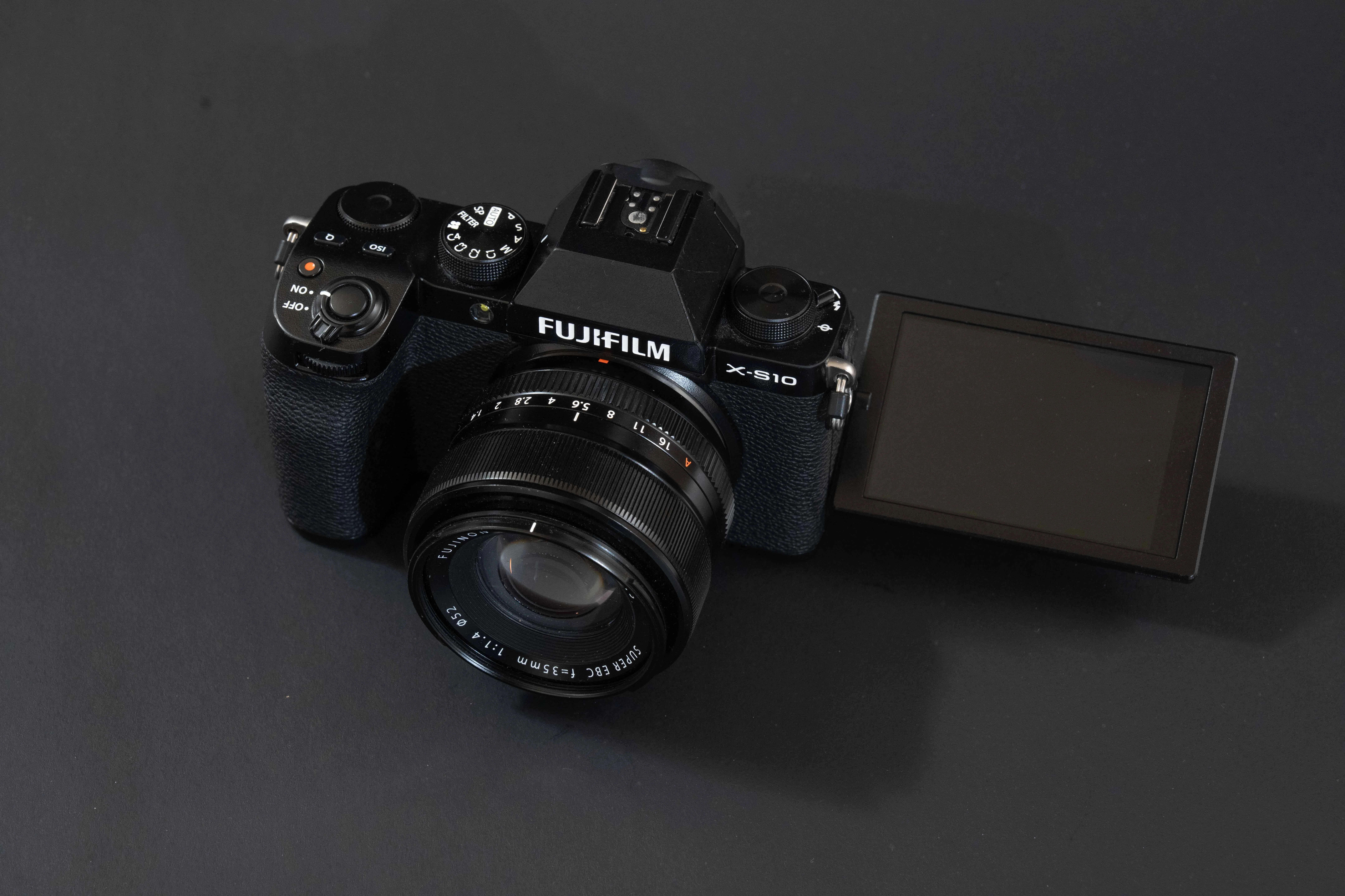 フィルムシミュレーション、フジよりサクラカラーぽいね。FUJI X-S10で