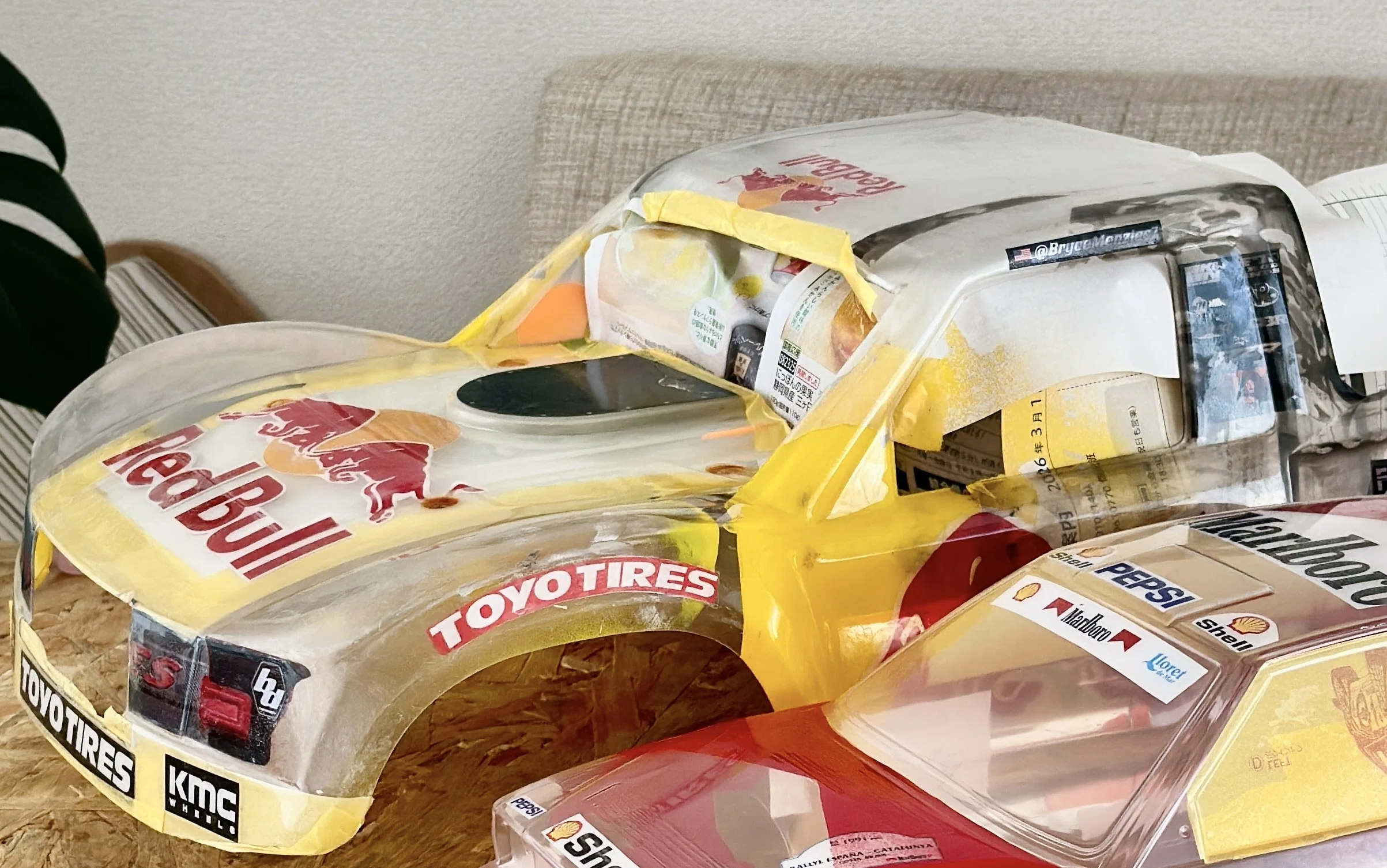 入手困難ラジコンボディ　ハマー未塗装　サベージなどに 1773106245-