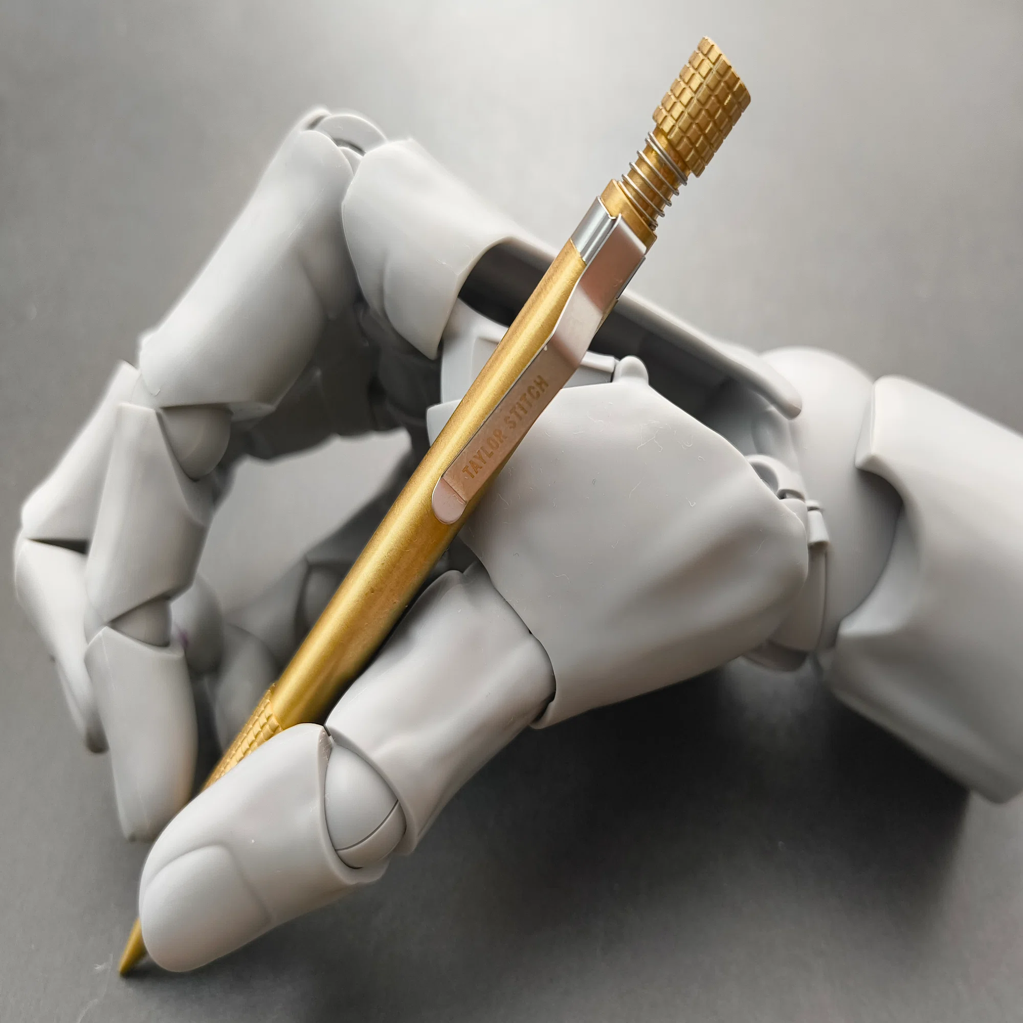 Taylor Stitch The Mechanical Pencil in Brass｜KAWEkollektor