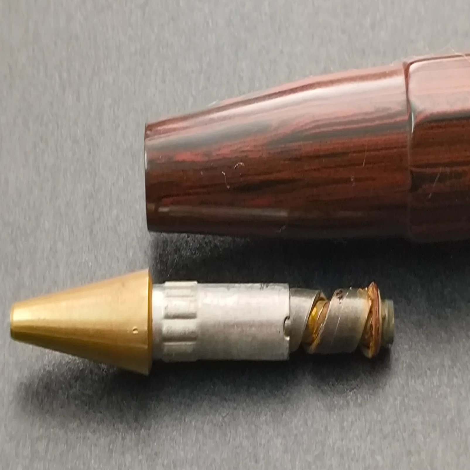 h&m Gutberlet Ebonite 1.18mm Pencil｜KAWEkollektor