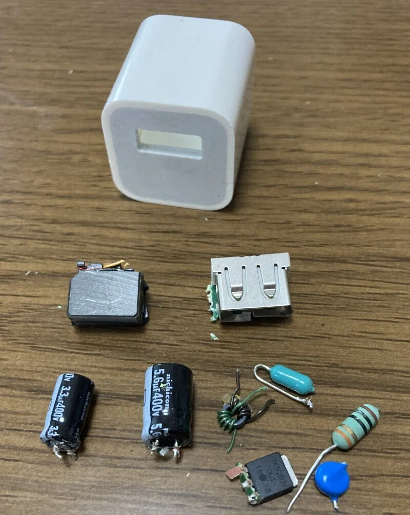 Apple A1385 5W AC/USB-A電源アダプタ分解｜Fire-Shirousa