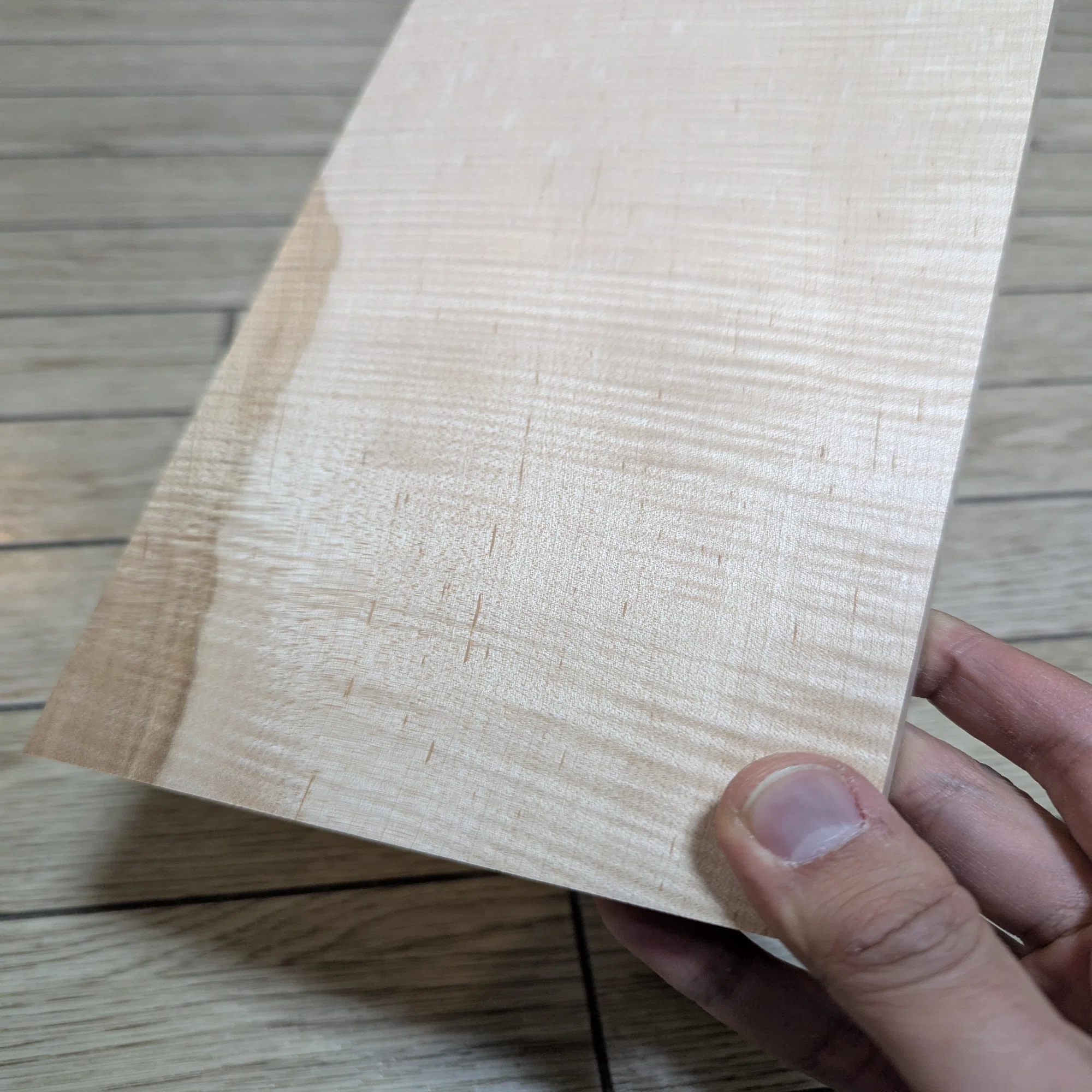 メタライズドウッドとメタリック塗装の違い｜MetalizedWood
