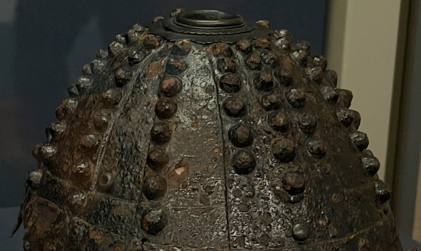 珍品！昔の兜鉢 D090 兜 鉄錆地二十四間「二十四枚張」星兜鉢Kabuto Tetsusabiji 24ken