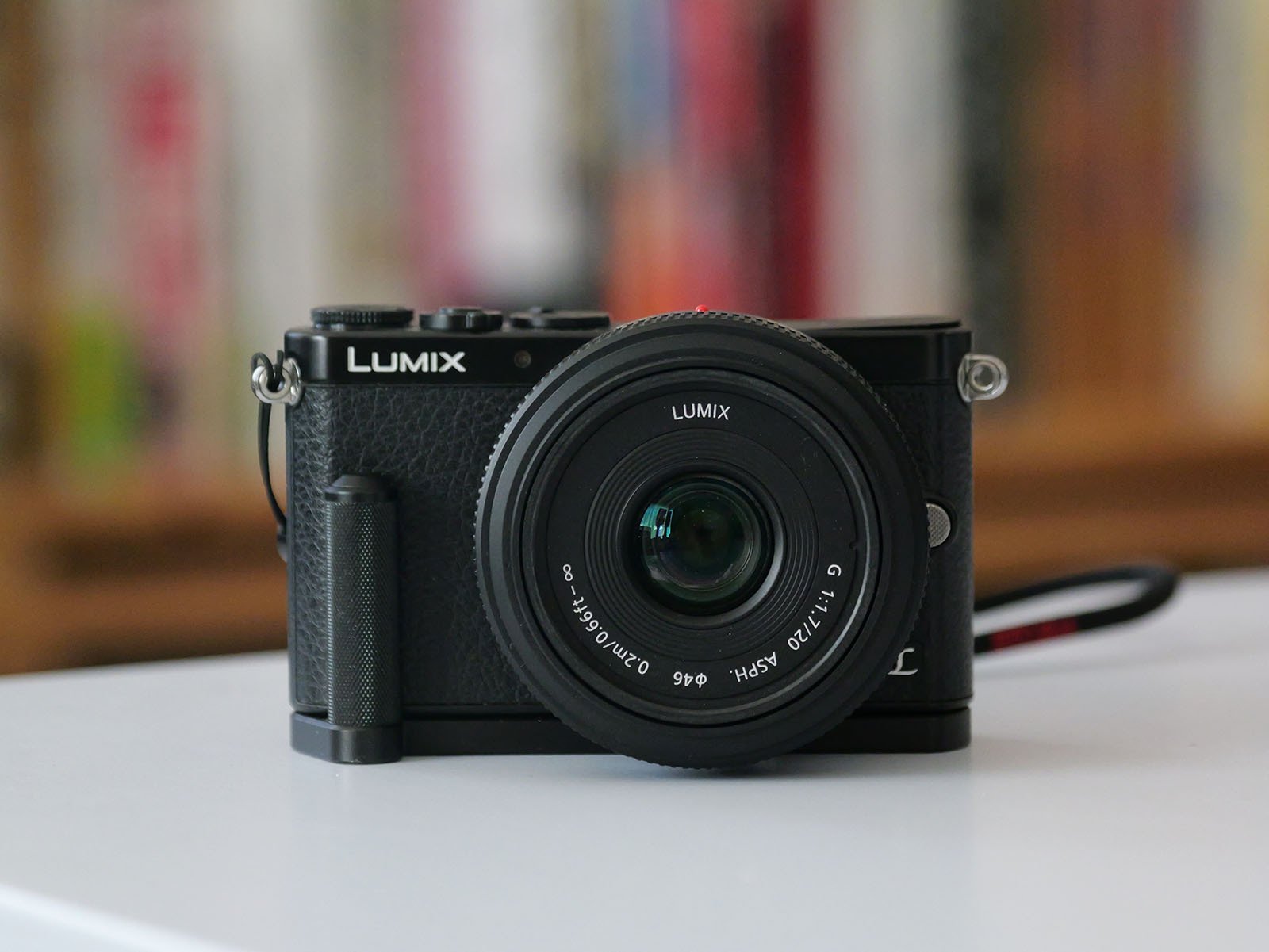 LUMIX G 20mm F1.7 II の製造終了は寂しいね｜坂本竜男