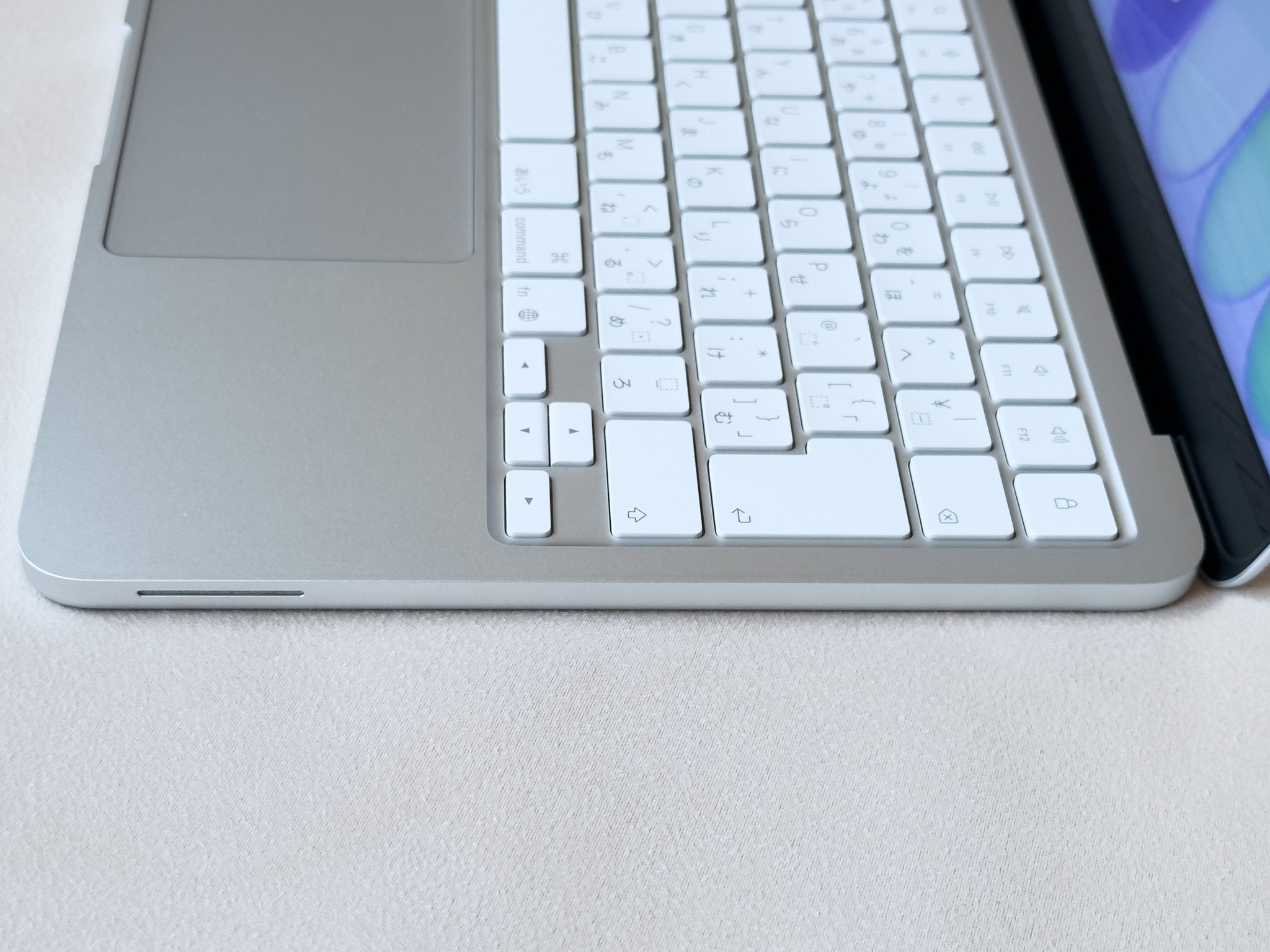 実機】MacBook Neo 評判レビュー。大学生や社会人など「普通の人」に