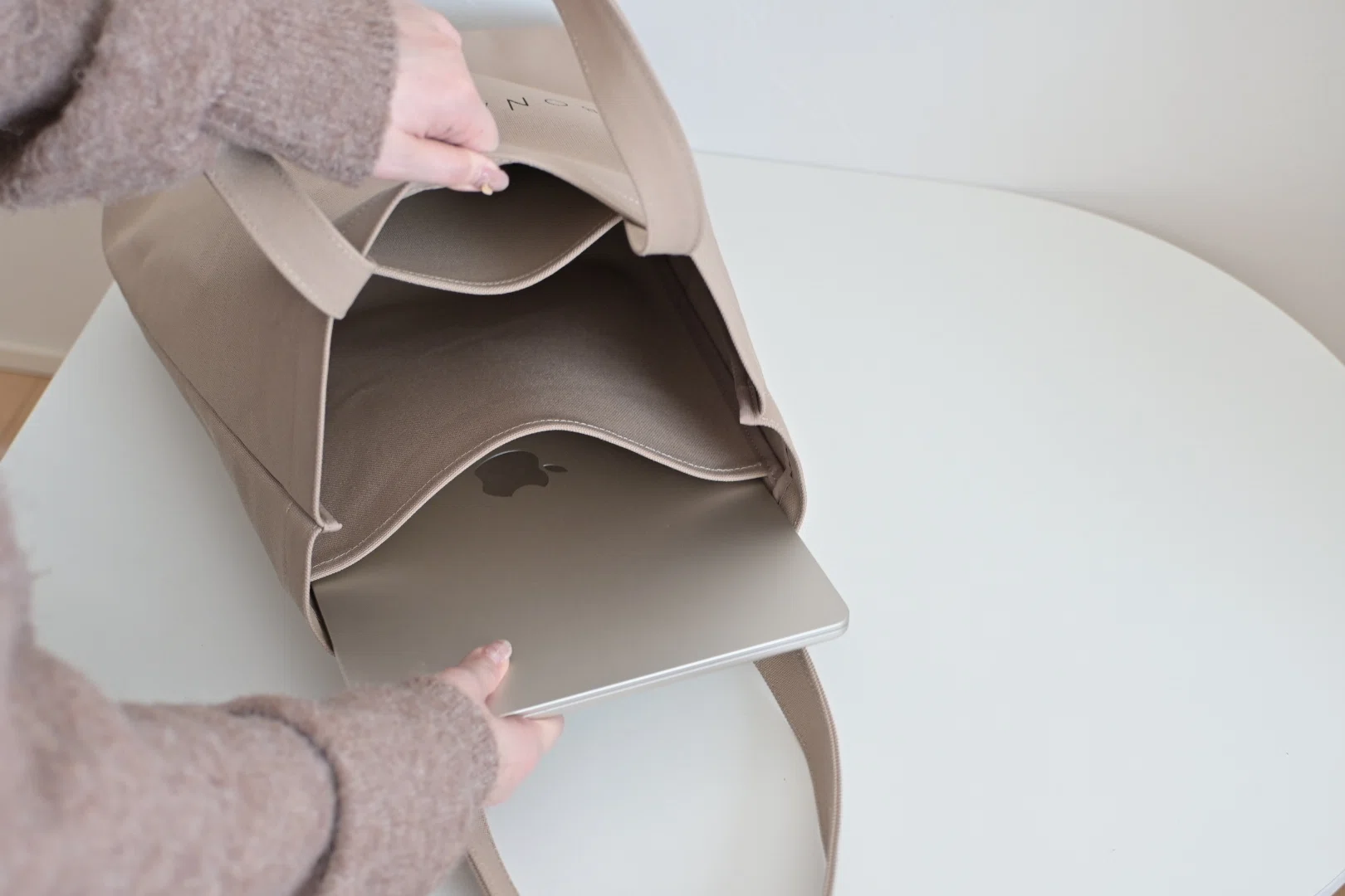ボナベンチュラのトートバッグでMacBookを持ち歩きたいんです｜あこ