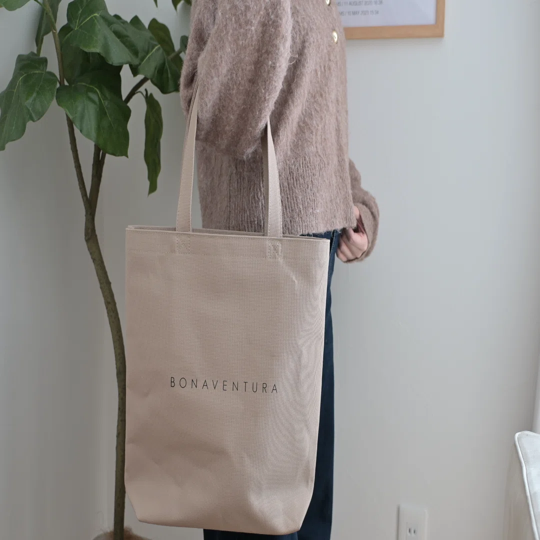 ボナベンチュラのトートバッグでMacBookを持ち歩きたいんです｜あこ 