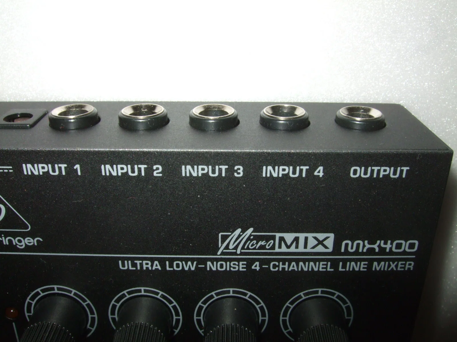 BEHRINGER ラインミキサー（MX400）｜モメドラム