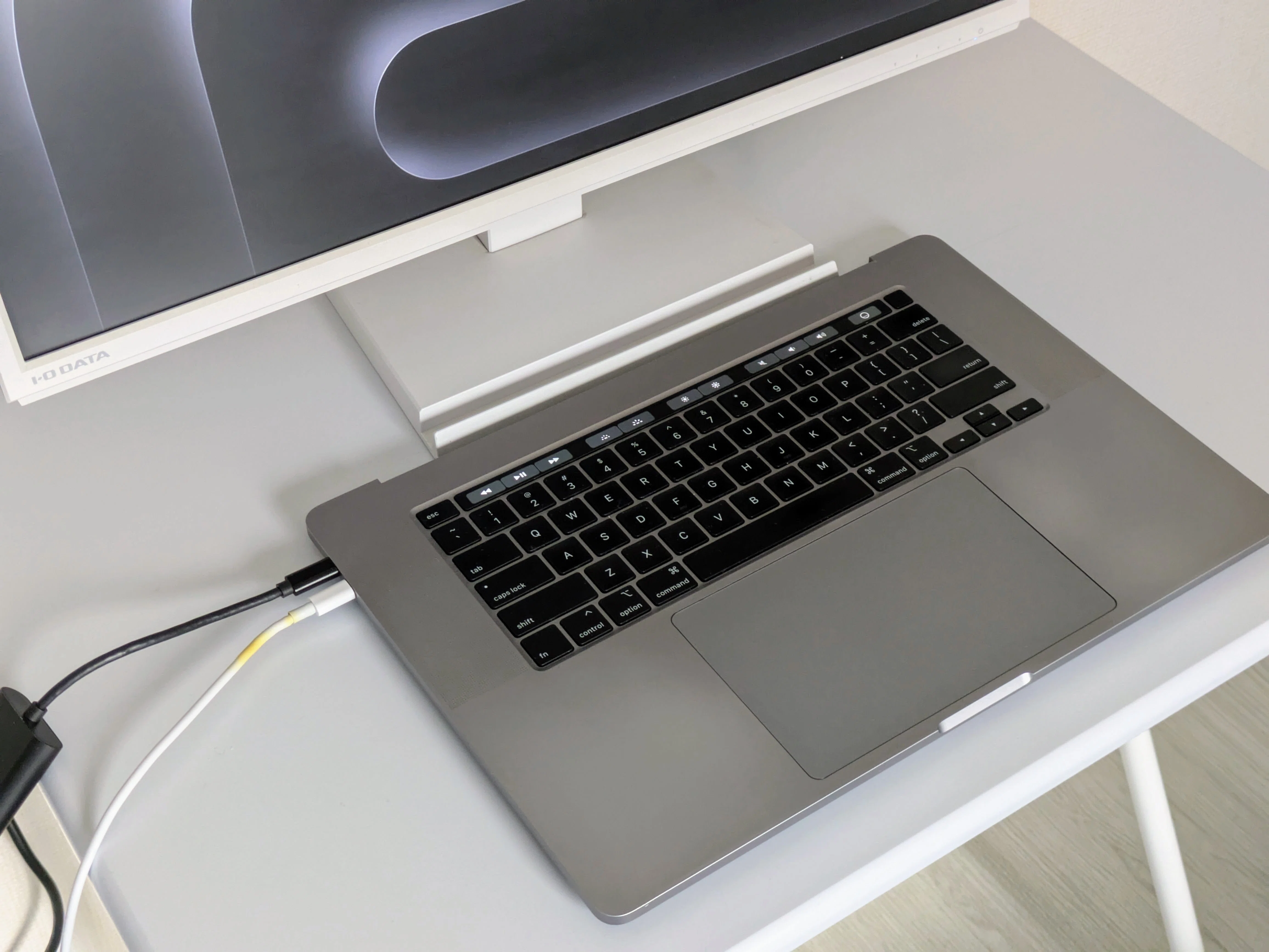 検証】MacBookのディスプレイを外してHeadless化してみた｜雪野