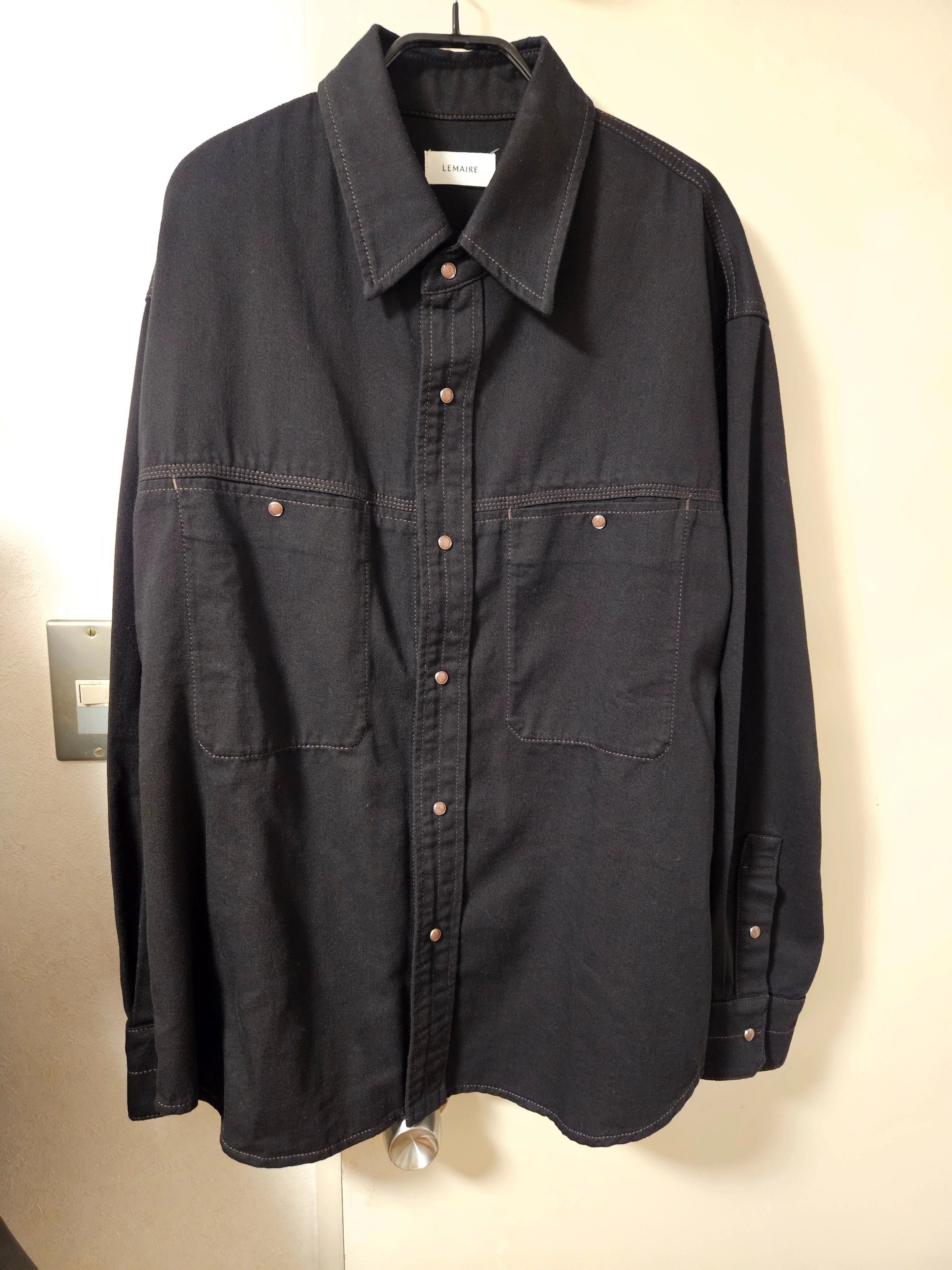 服好きミニマリスト(志望)、 ワードローブの思考整理をする｜G新井