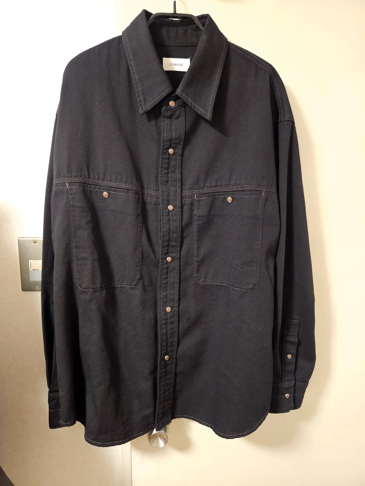 服好きミニマリスト(志望)、 ワードローブの思考整理をする｜G新井