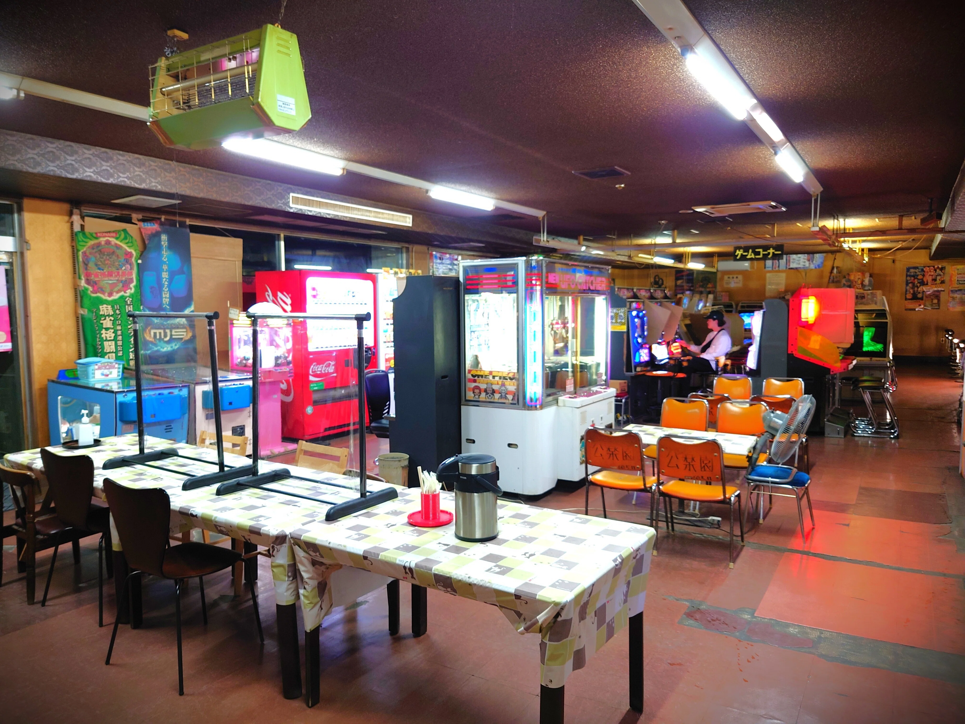 日本ボロ宿訪問記『ホテル公楽園』｜紺野白丸