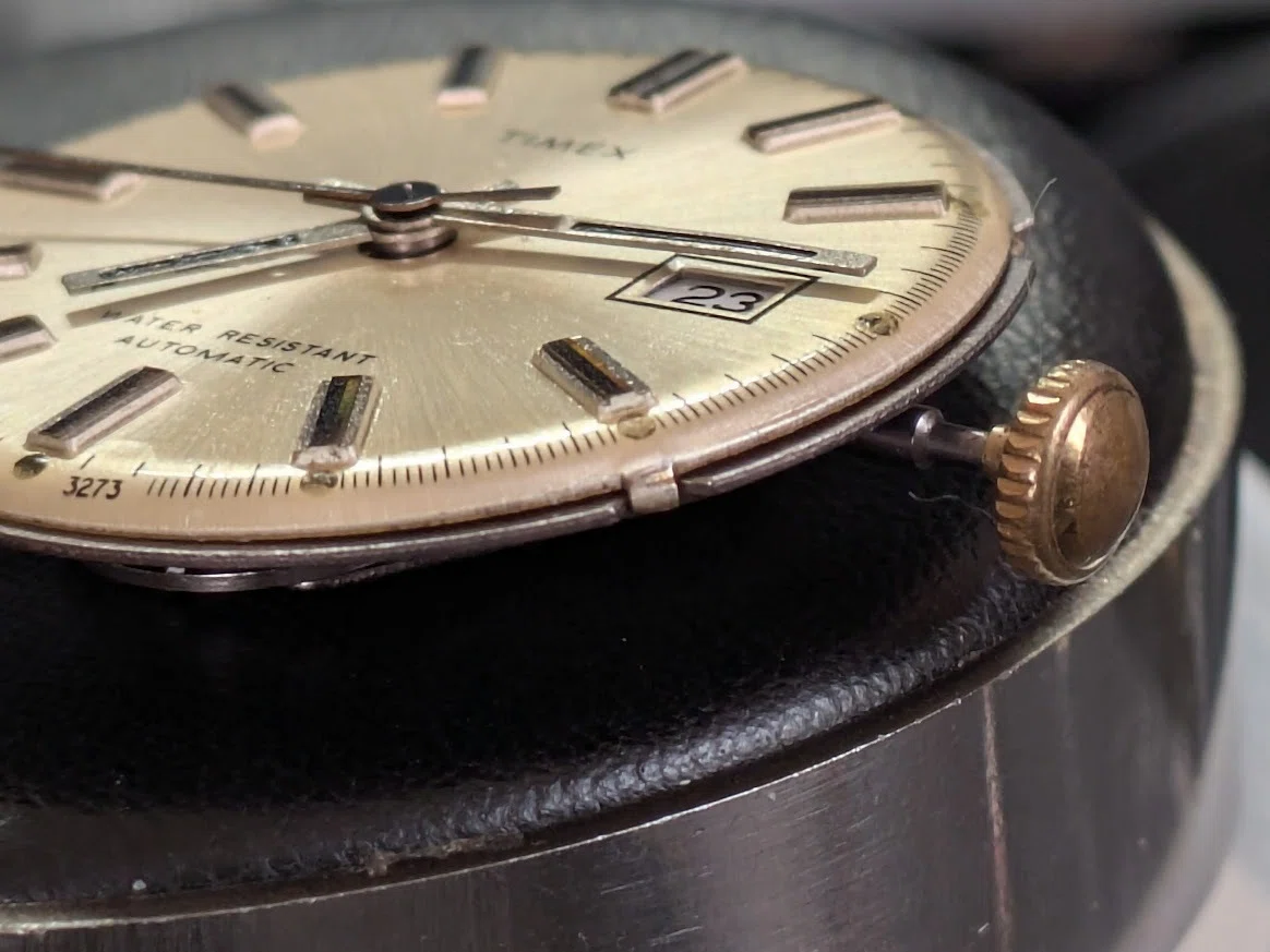 No.426 | Timex | 型番不明 | 多すぎる油とバラせない時計｜とある猫好き
