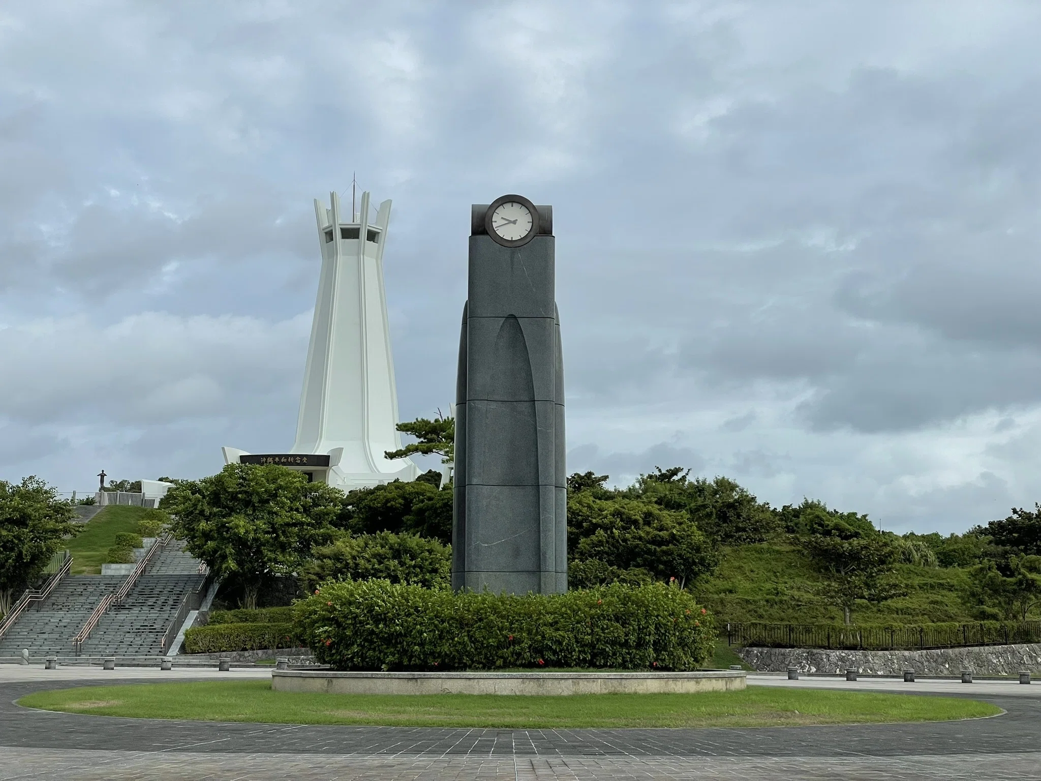 建築巡り 沖縄編】琉球王国の記憶、亜熱帯気候と共生する建築群｜aulora