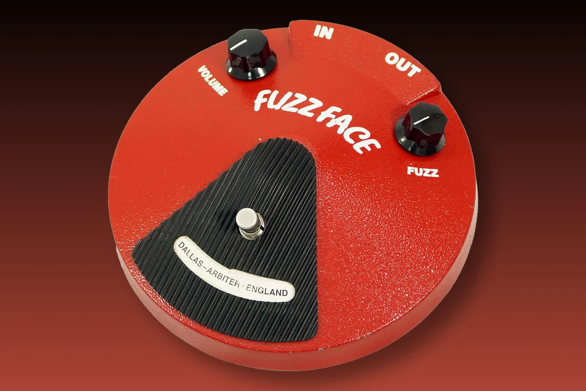 特選中古品！Dunlop製ラージサイズ筐体「Fuzz Face」が中古で入荷