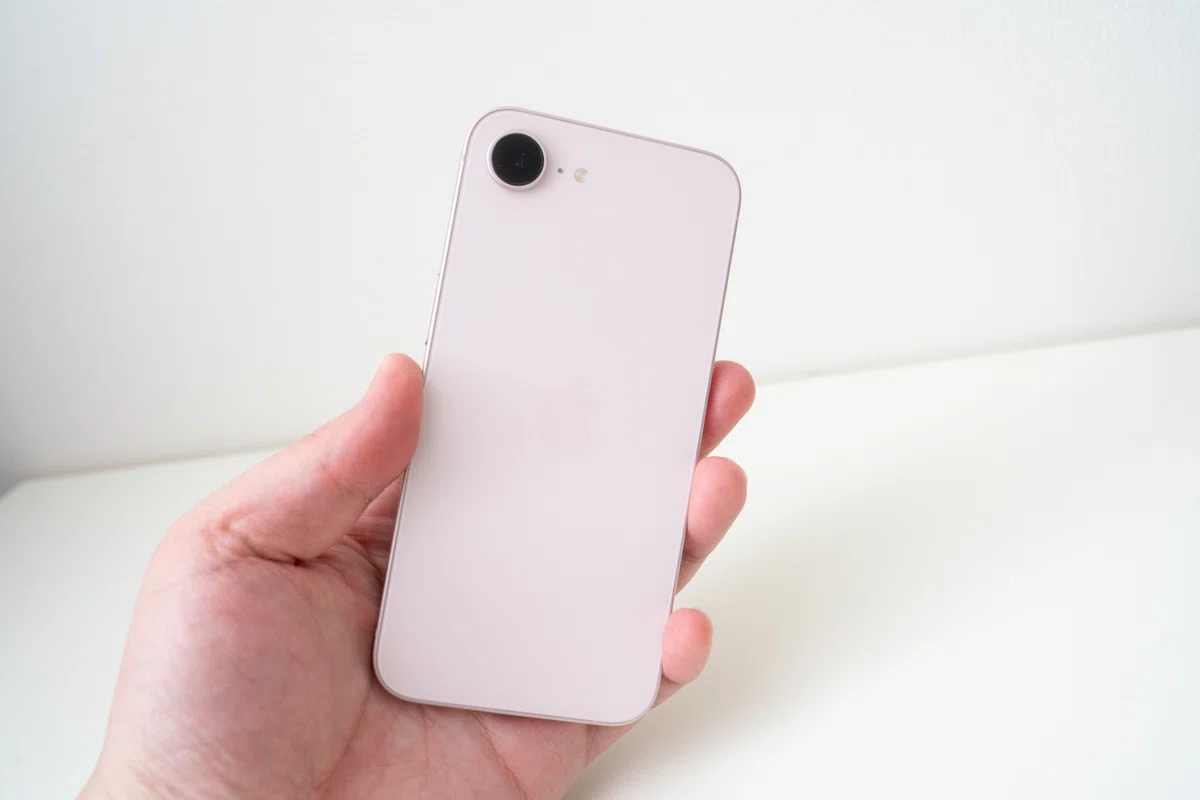 iPhone17eレビュー【ミドルスマホ覇権になる理由】｜クラシキログ