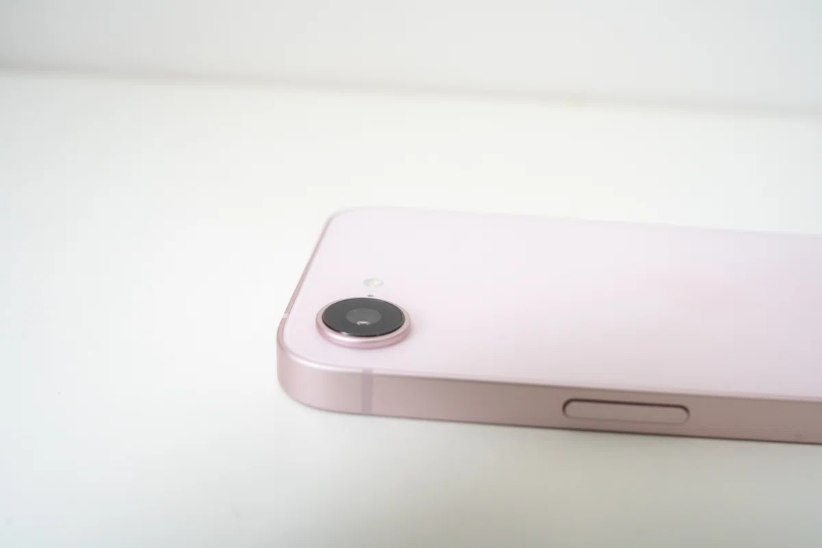 iPhone17eレビュー【ミドルスマホ覇権になる理由】｜クラシキログ