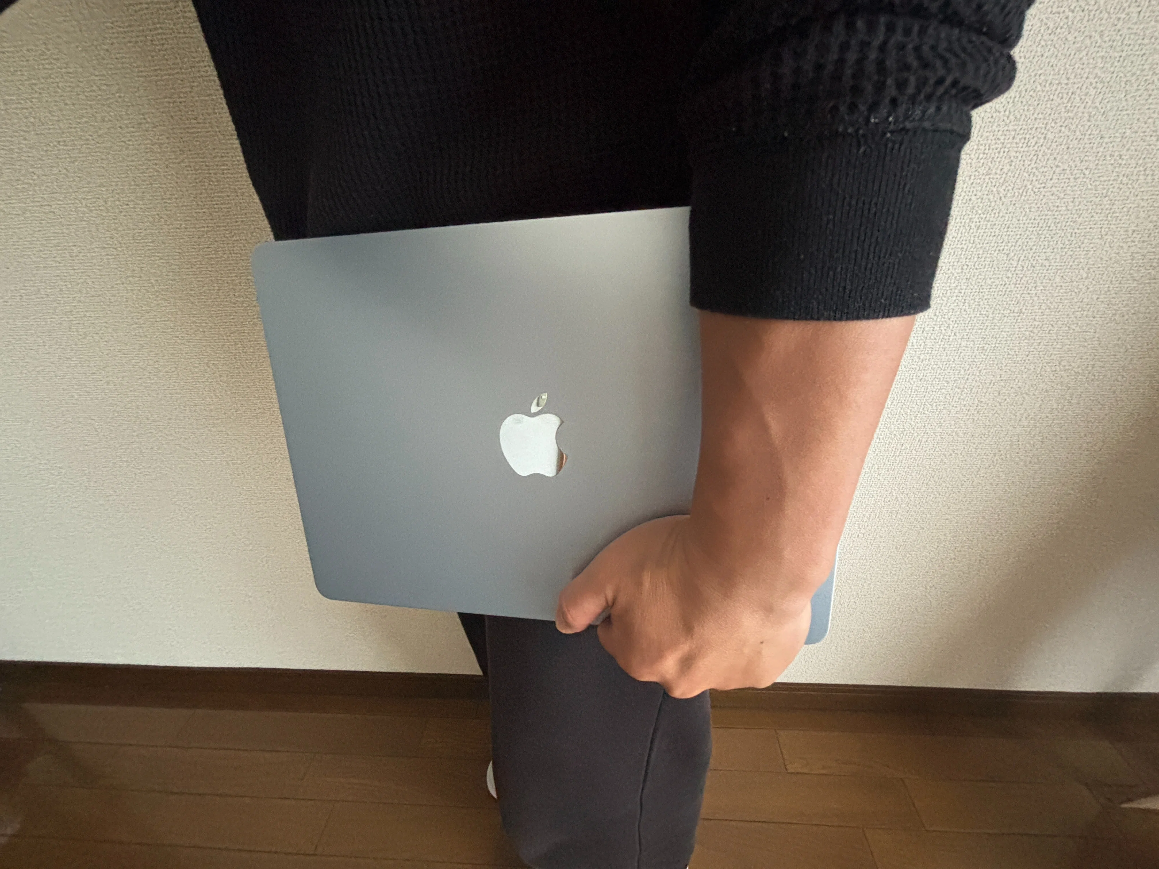 M5 MacBook Airのレビュー(使ってみた率直な感想)と私が購入した理由