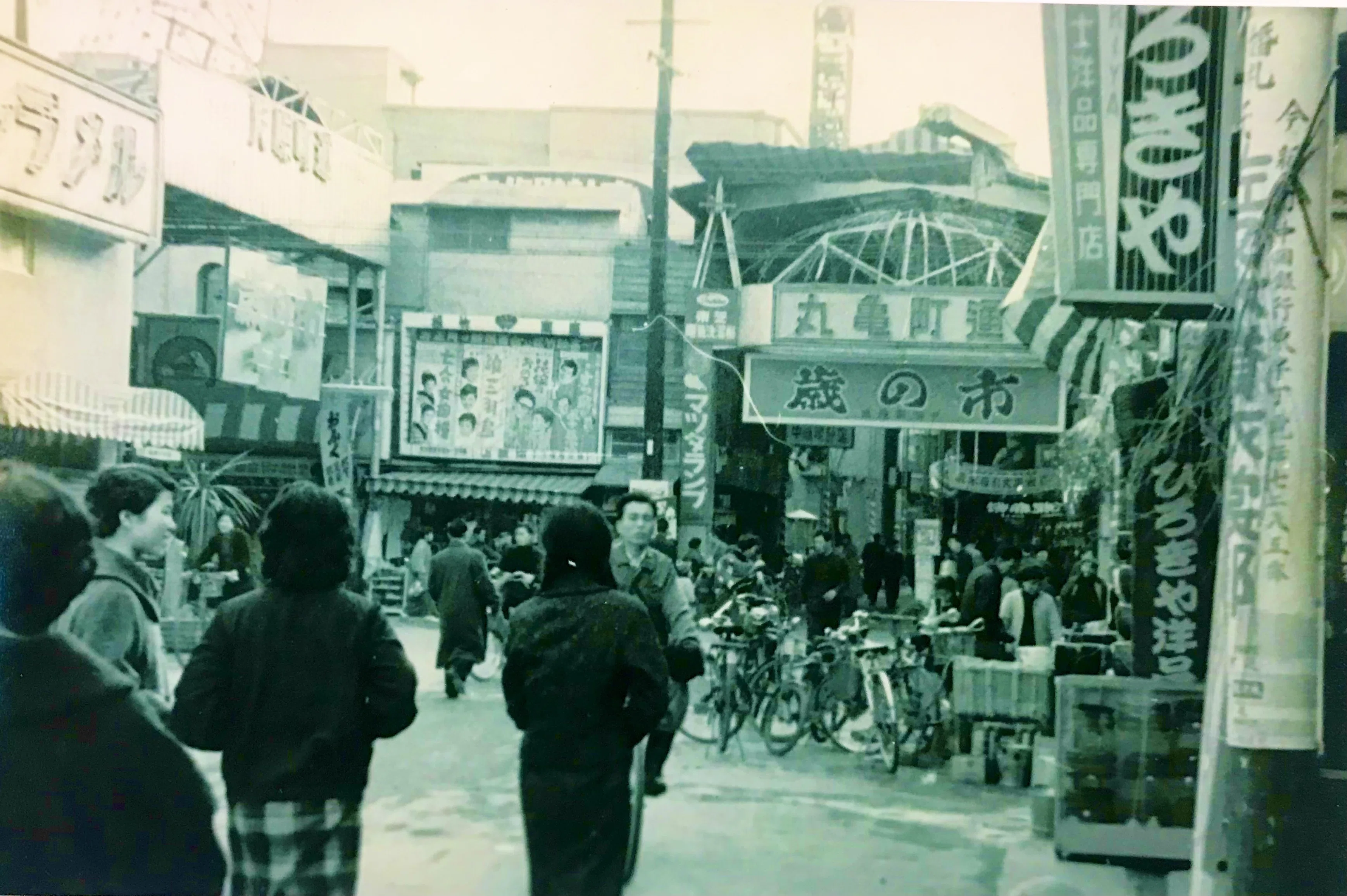 讃岐秘話】昭和時代の高松市内の写真: 高松駅、高松市立中央球場、栗林