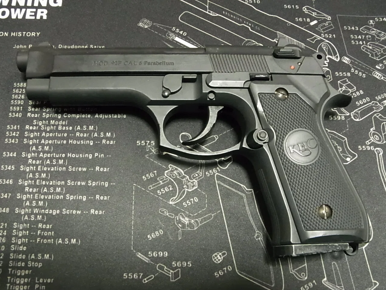 懐かしのトイガン 分解note その16 啓平社 KHC M92F ガスガン｜ももみ堂