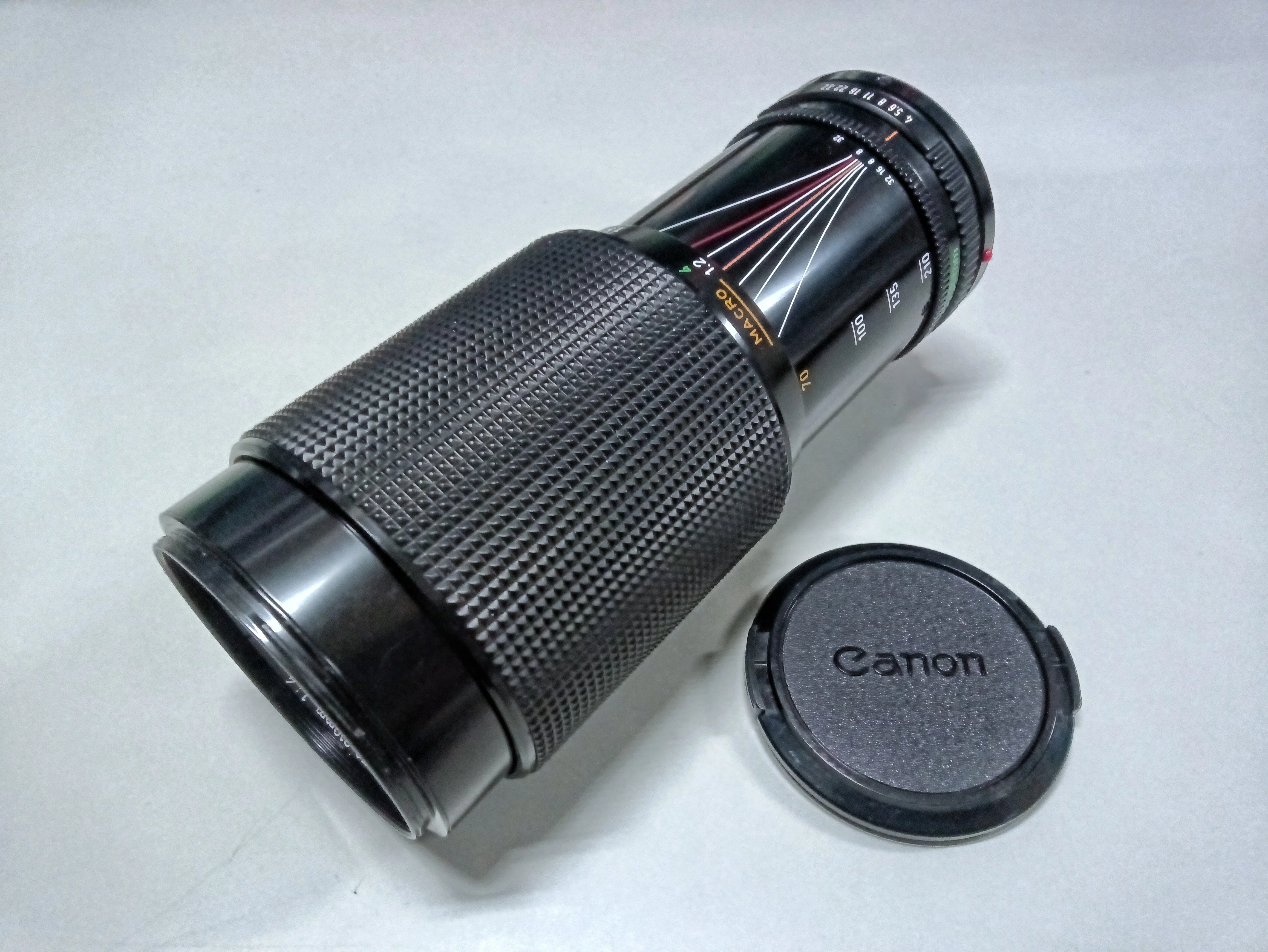 Canon A-1+ New FD70-210mm F4セット 14:キャノンはじめました。見事な方向転換でNew FD 70-210mm F4を