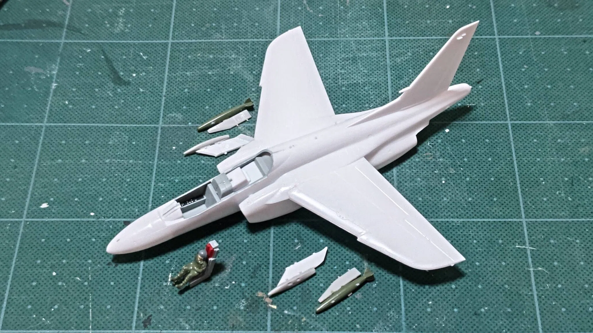 いい歳こいたおっさんが久しぶりにプラモデルを作る話 その44 AT-4軽