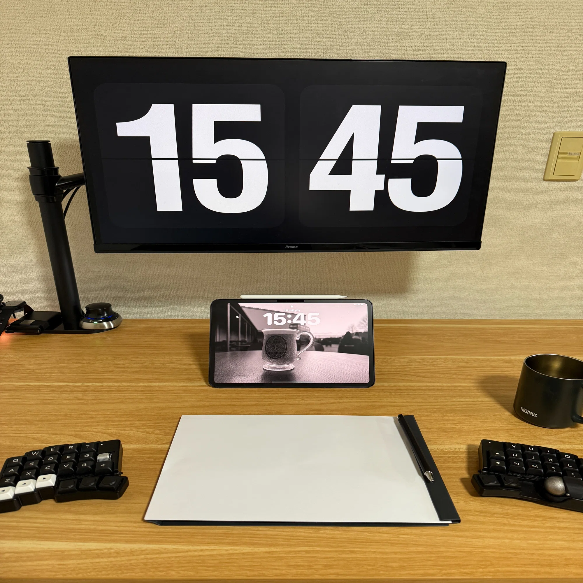 映えない】分割キーボードとMac miniとiPad Proで作ったミニマルな 