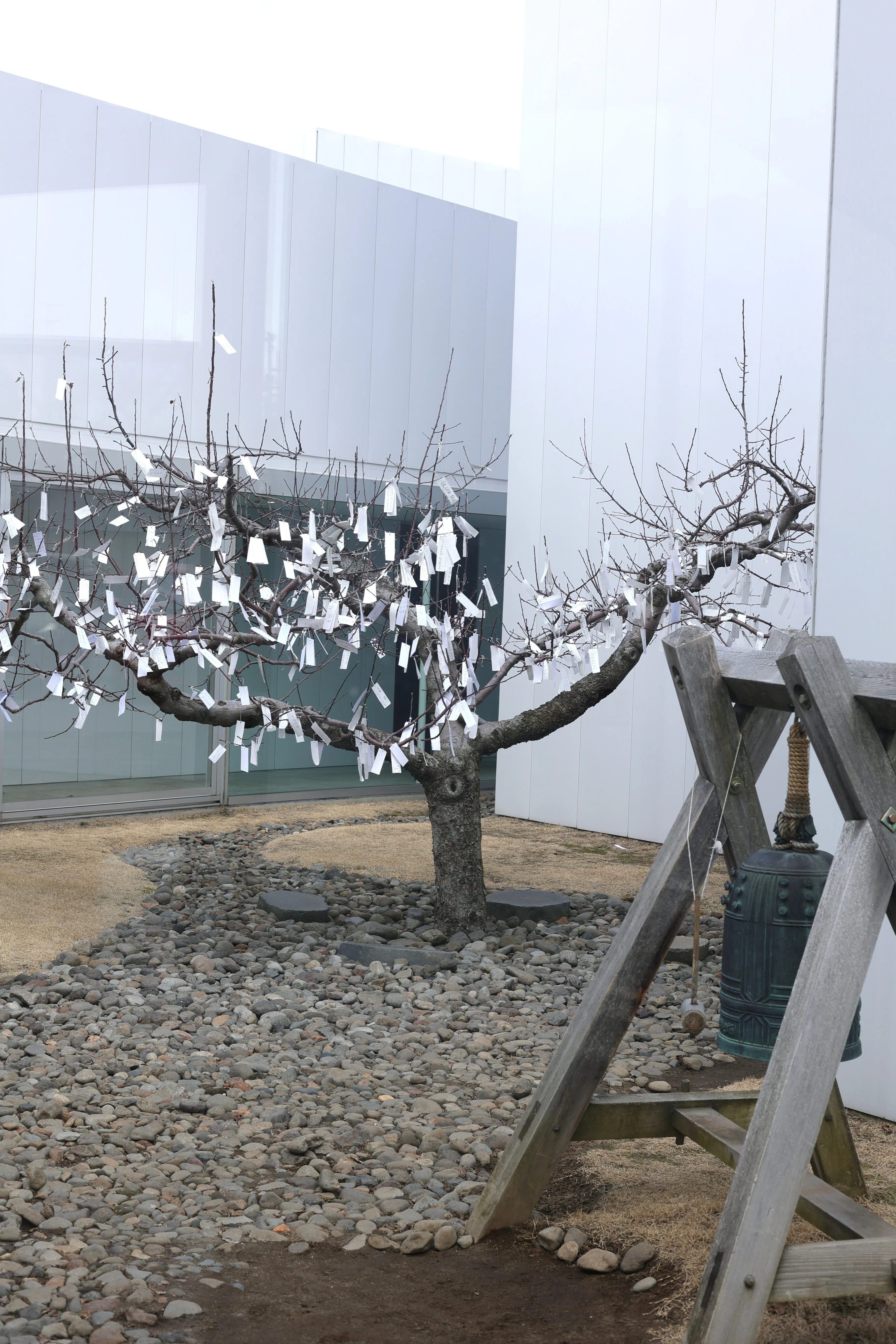 十和田市現代美術館03 現代アートの波に呑まれる01｜Abbey -旅するよう