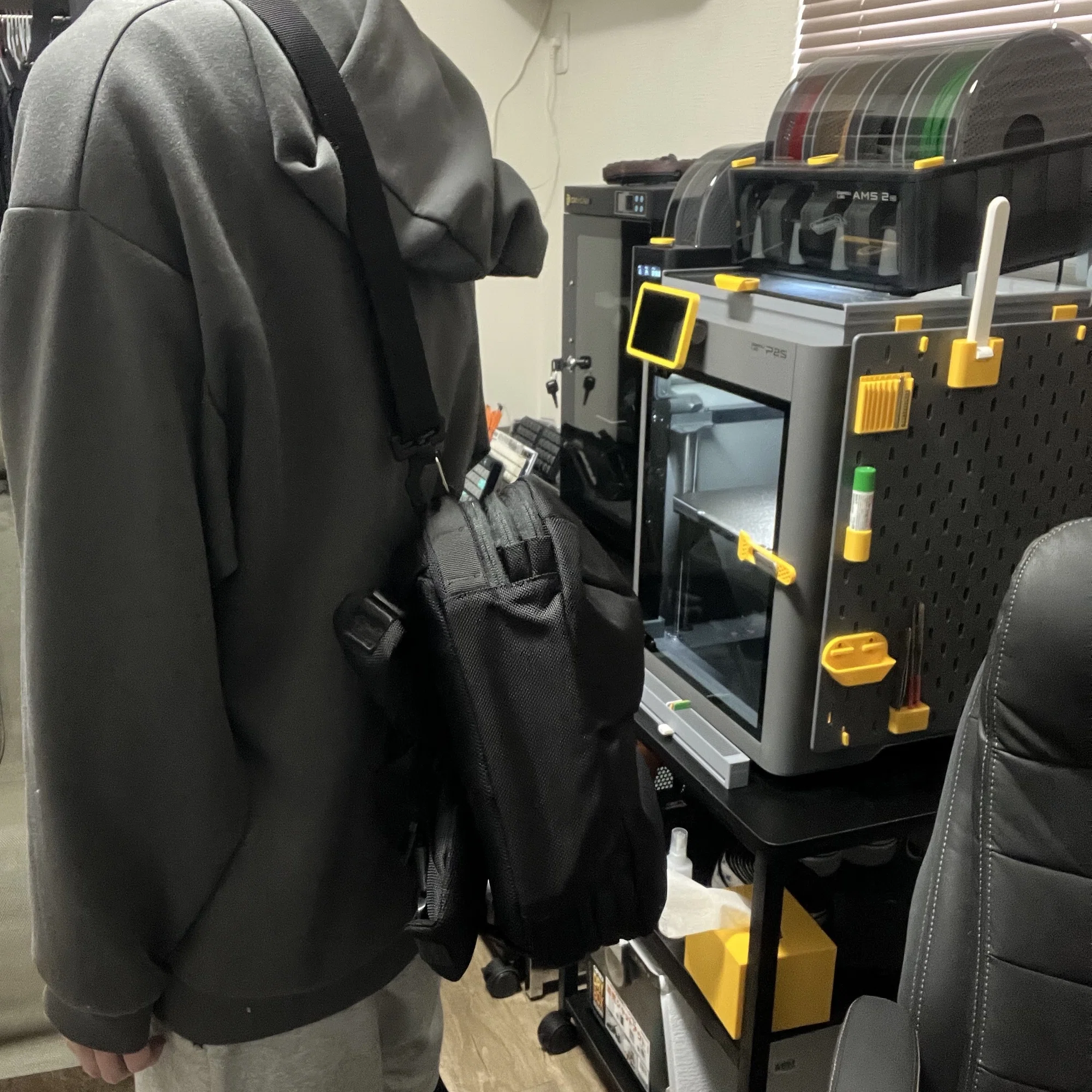 NOMANZ_GEAR】DIRACバックパックをスリング化したら意外とイケる?件｜kazy