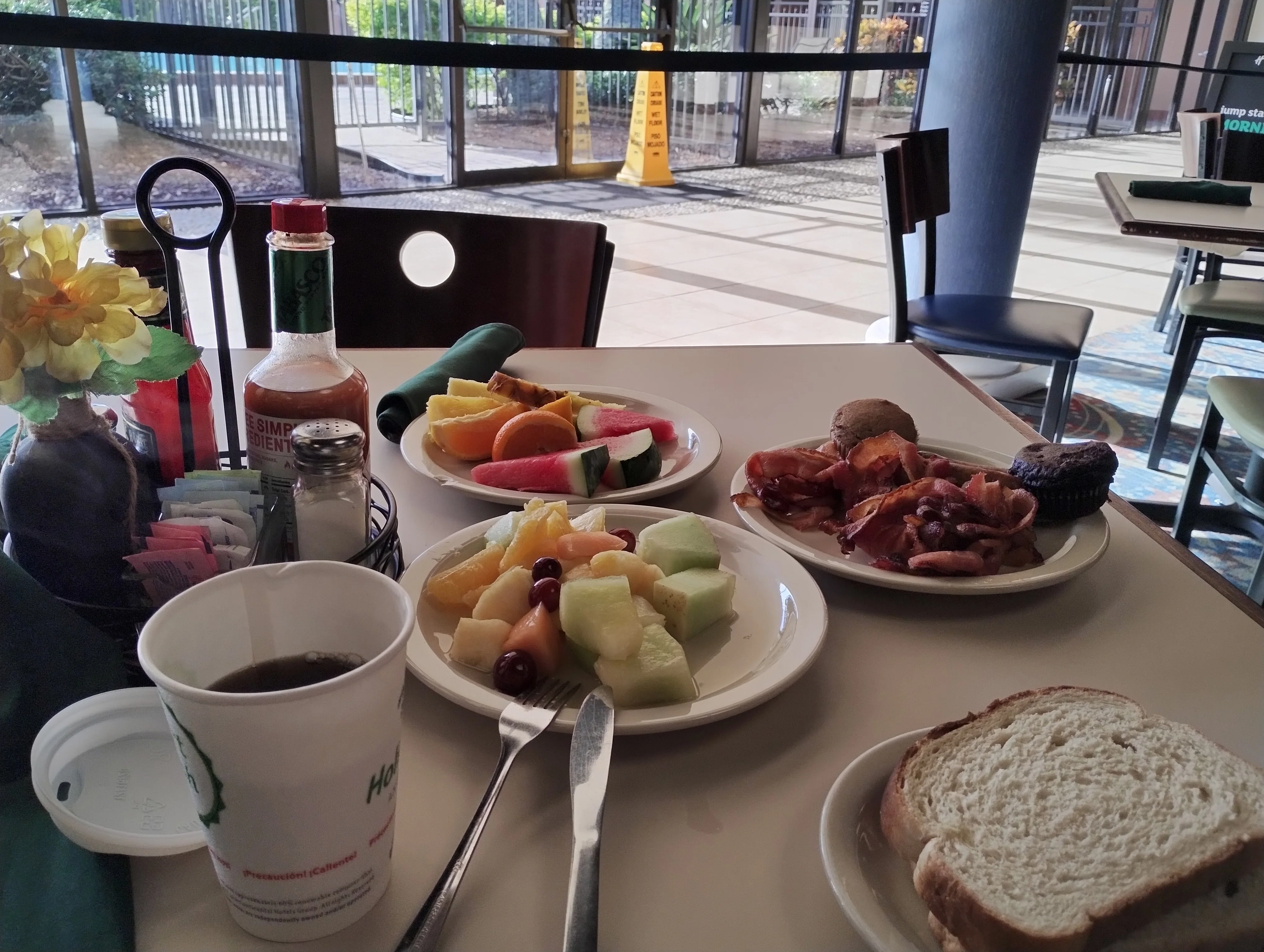 WDW4日目]パークホッパー使って朝のパレード満喫したりトロンになっ