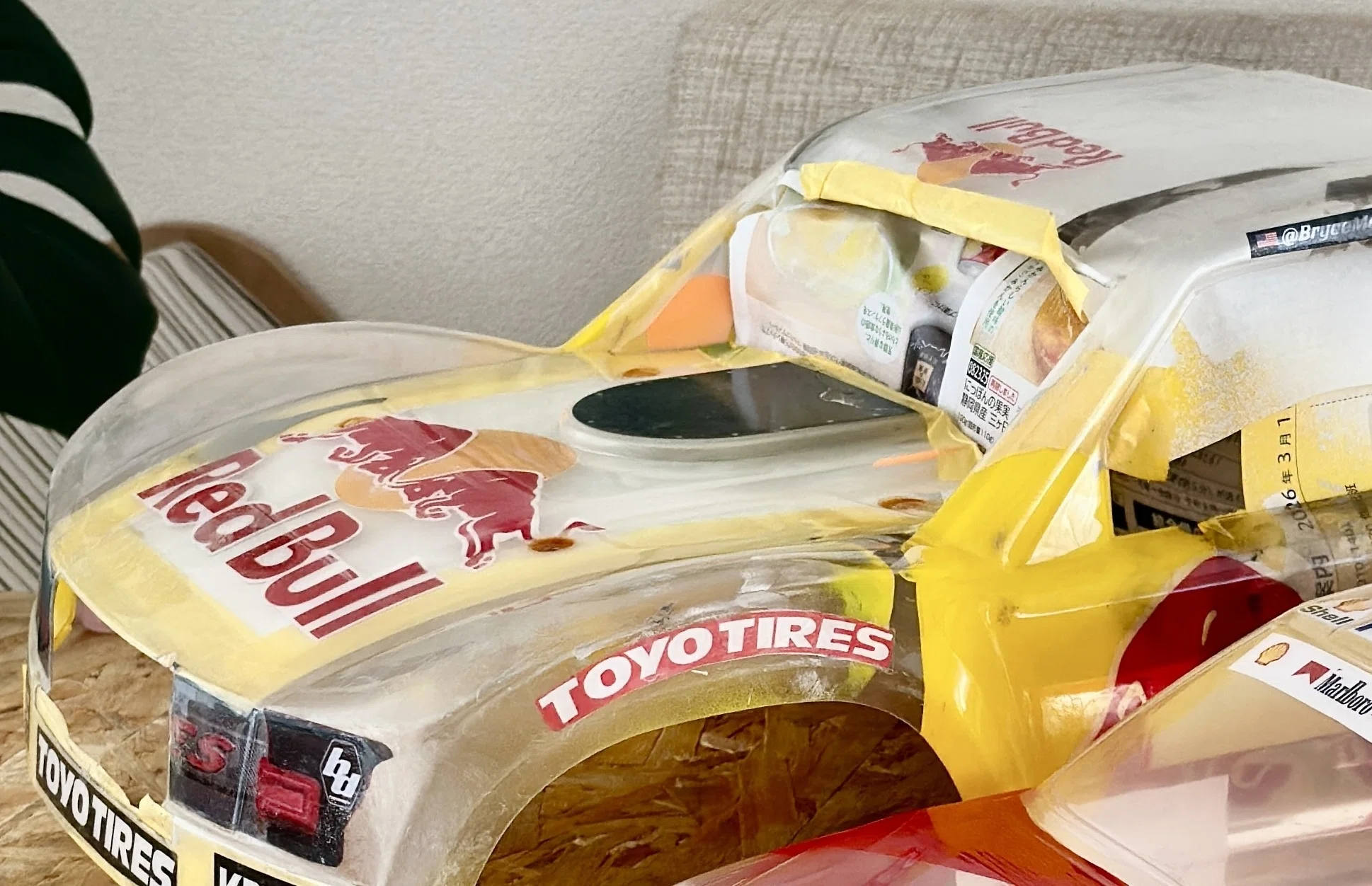 失敗談] ラジコンボディ再塗装でやらかし、修復した話｜SHO-Room🚙💨
