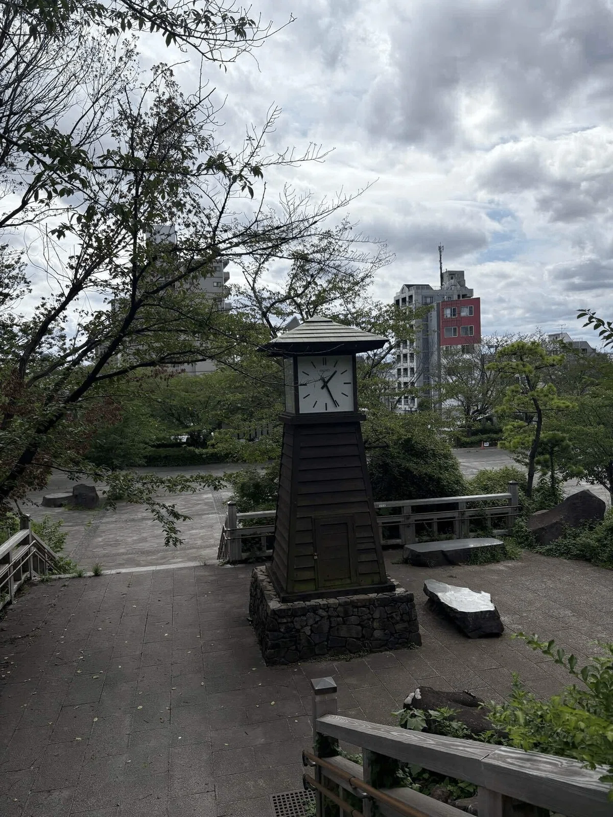 10【時をかける、時計の旅】飛鳥山公園時計塔（東京都北区）｜Hiroki