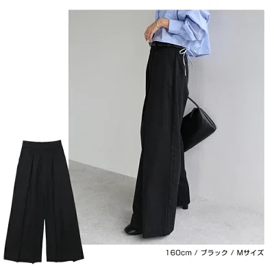 40代向け春服コーデに合う黒のチノワイドパンツ 着用イメージ